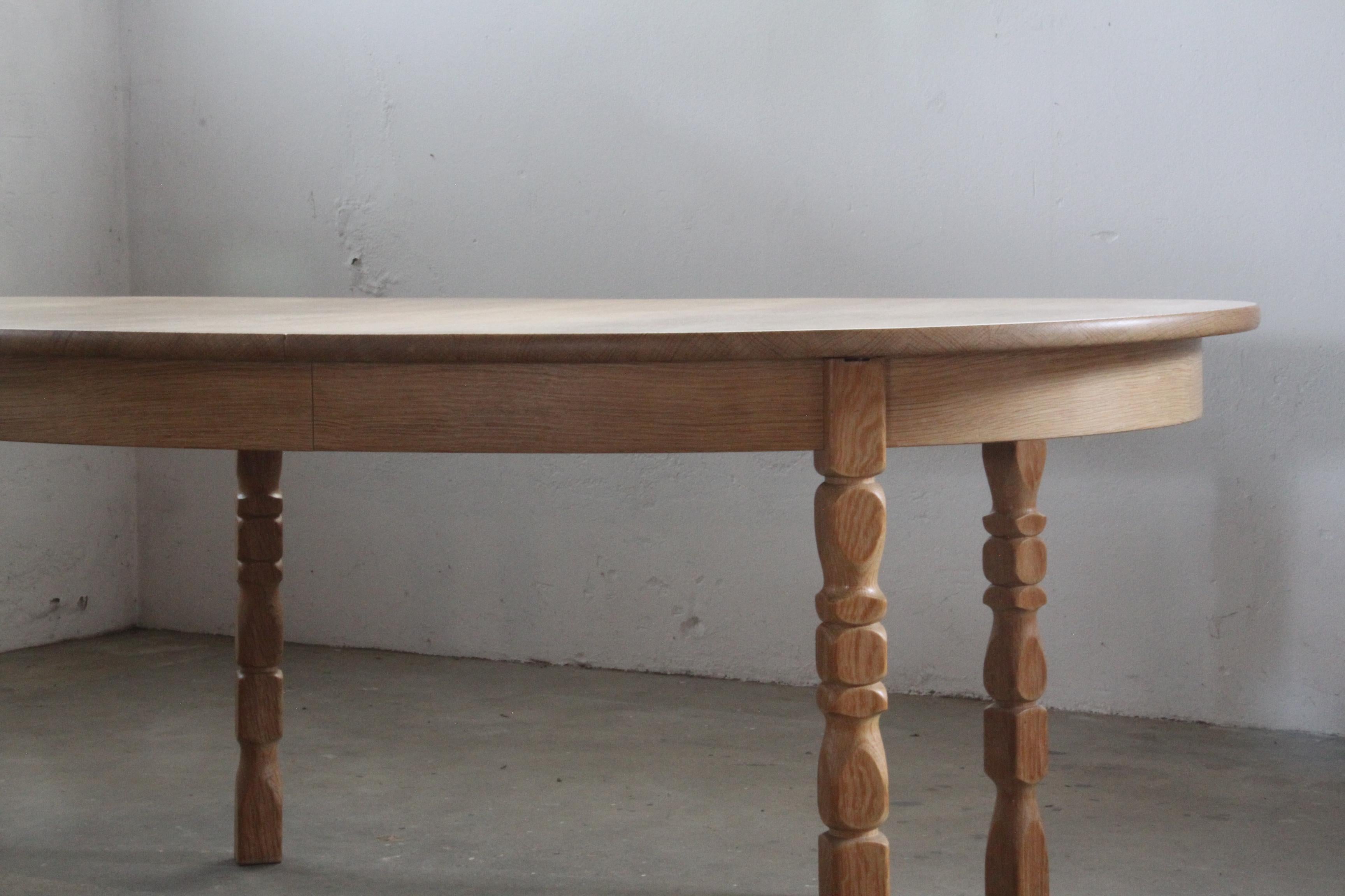 Brutalist Danish Oak Extending Dining Table in the style of Henning Kjærnulf 7