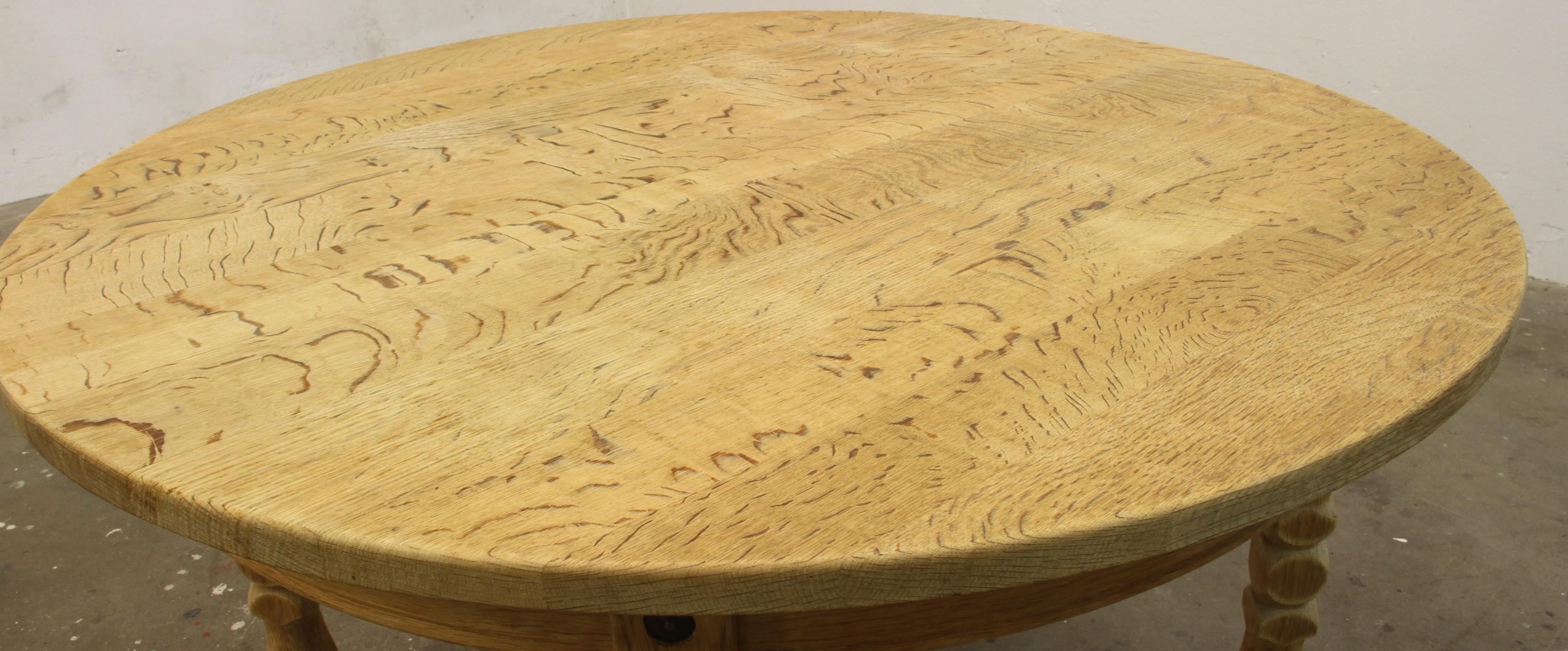 Table de salle à manger à rallonge en Oak danois brutaliste dans le style de Henning Kjærnulf. 10