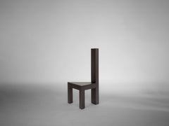 Brutalistischer dunkelbrauner Trigon-Stuhl