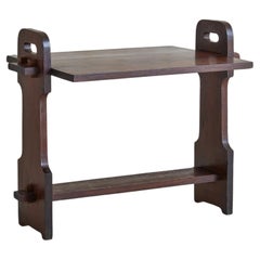 Mesa Auxiliar Brutalista de Madera Oscura, Mediados del Siglo XX
