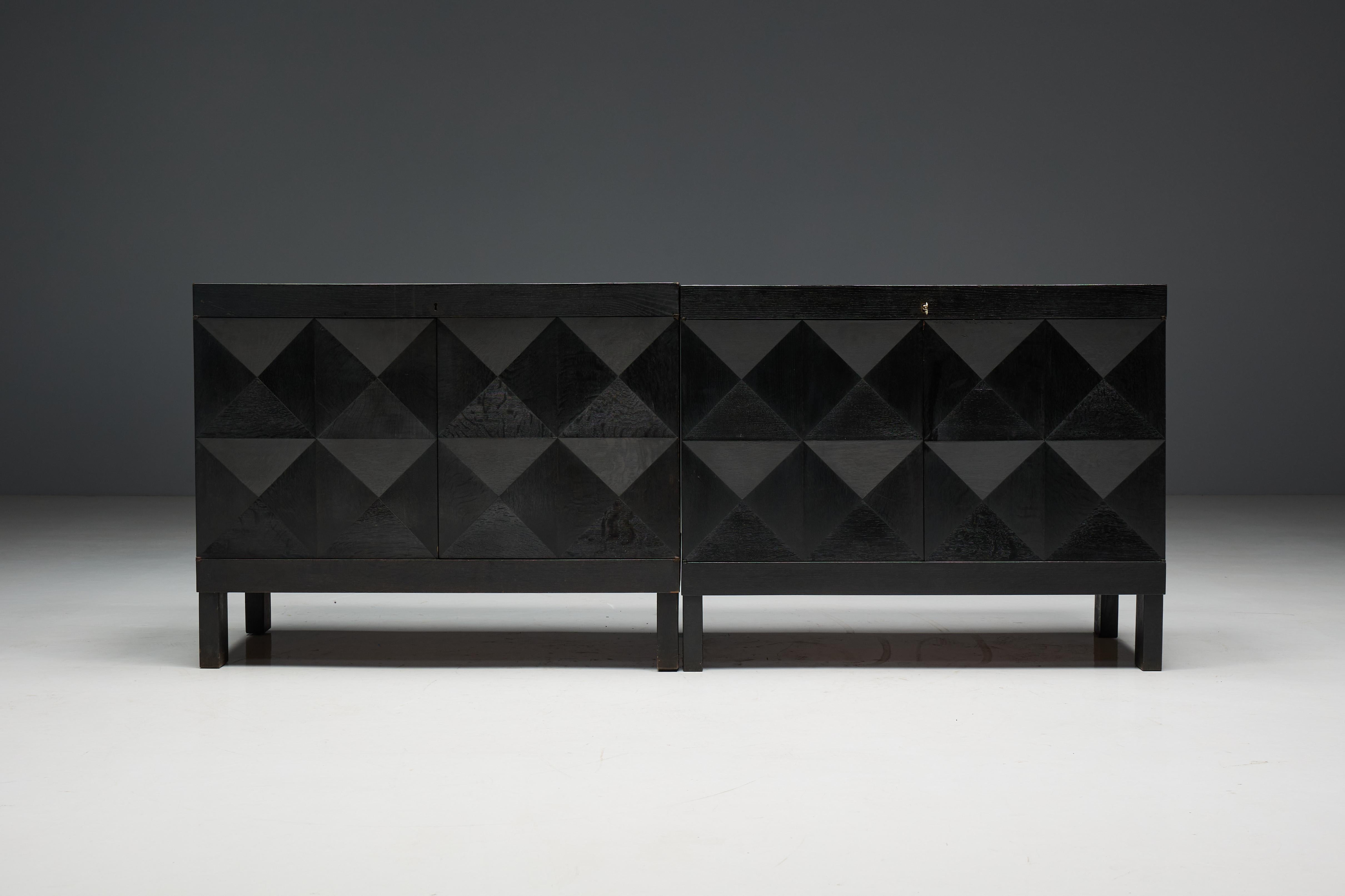 Brutalisme Armoire brutaliste De Coene en Oak Oak teinté, Belgique, années 1970 en vente