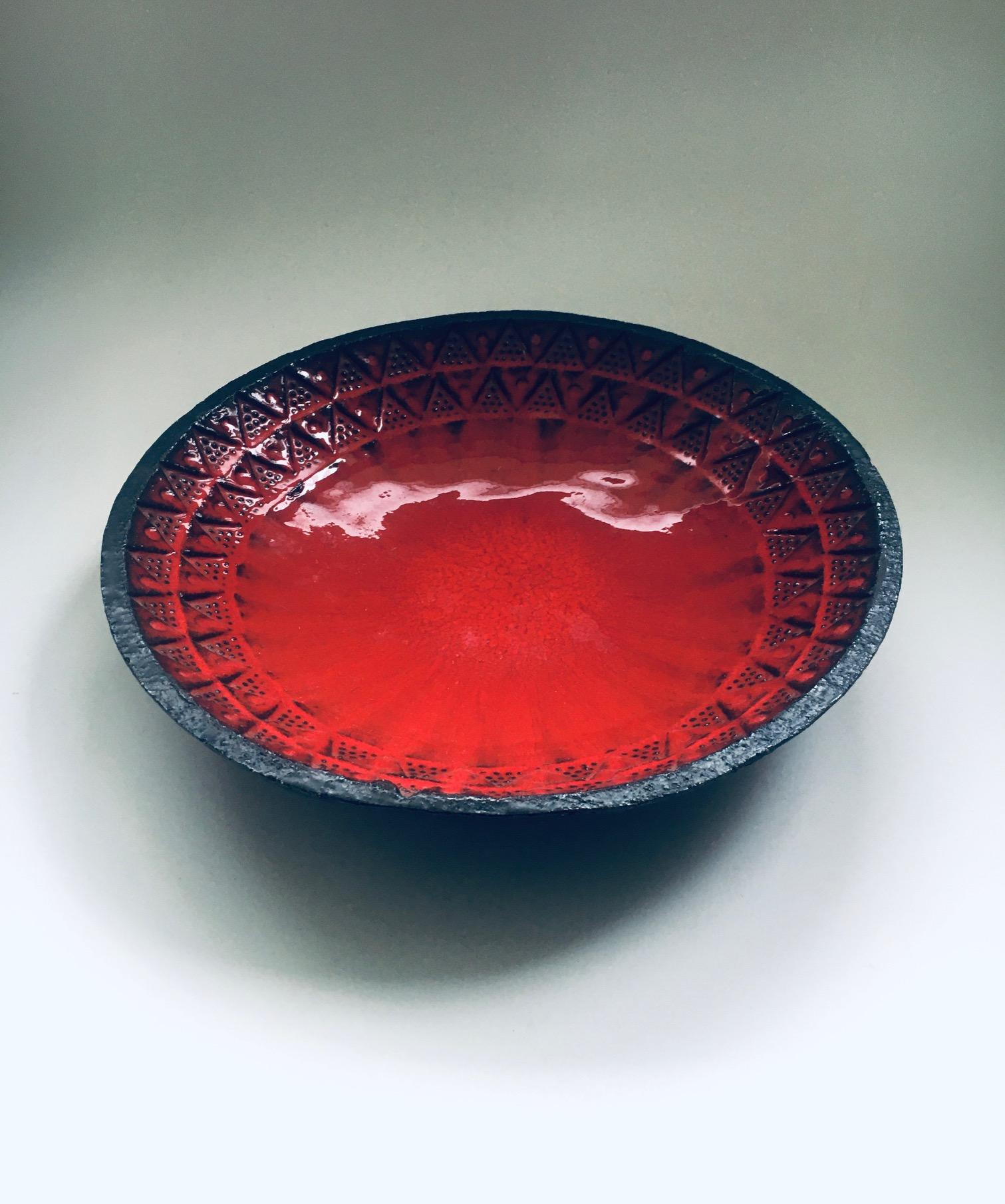 Belgian Brutalist Design Art Ceramic Bowl by Jan Nolf, Perignem Belgium 1950's For Sale