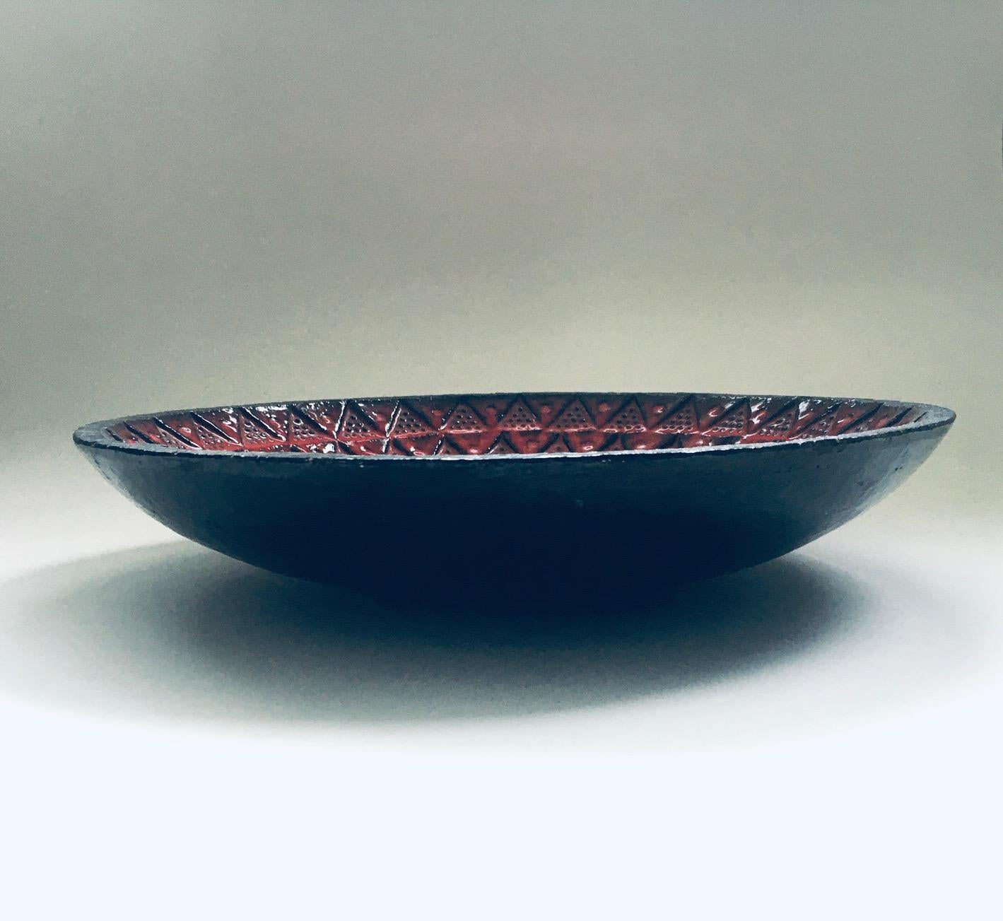 Mid-20th Century Brutalist Design Art Ceramic Bowl by Jan Nolf, Perignem Belgium 1950's For Sale