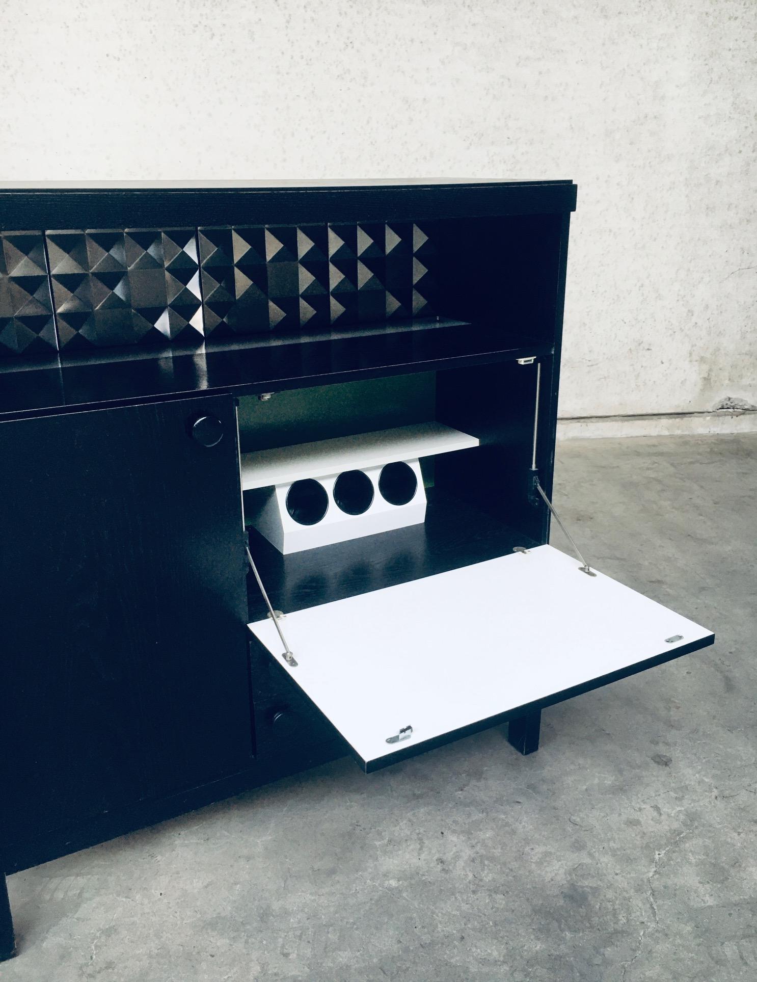 Brutalist Design Black Ebonized Dry Bar Cabinet, Belgium 1970's For Sale 2