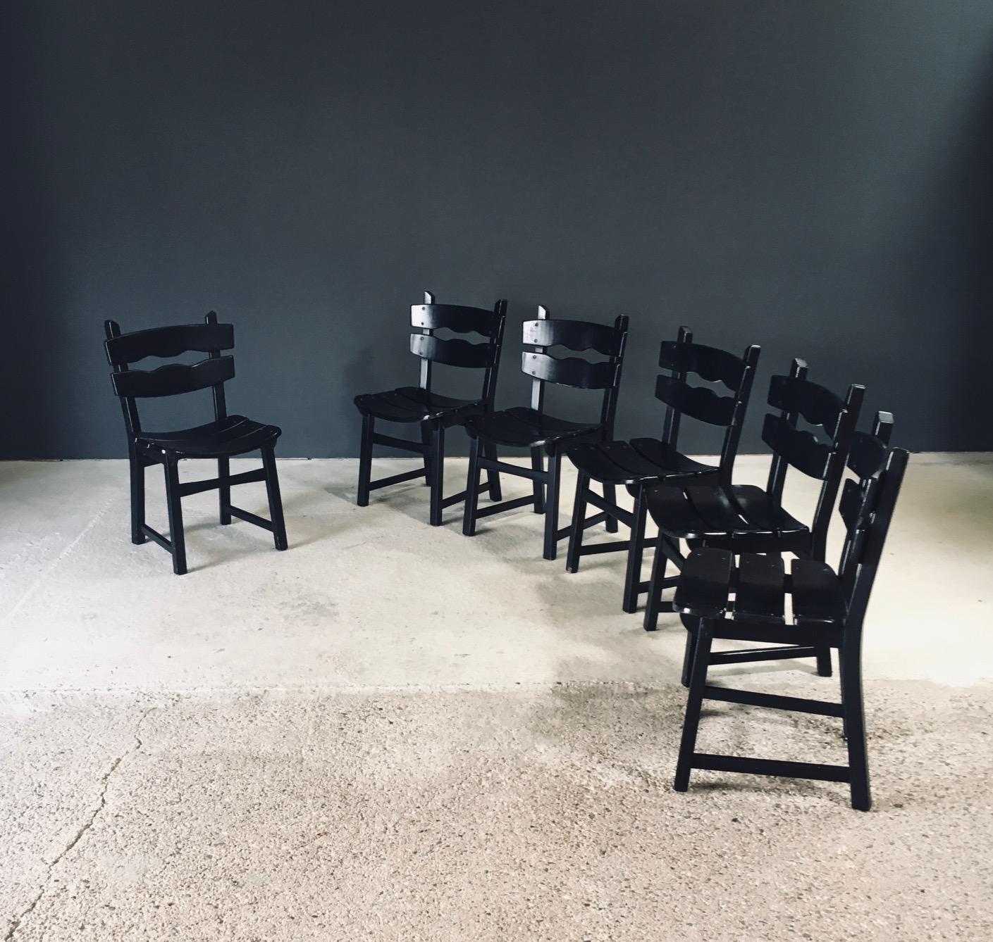 Brutalistische Design-Esszimmerstühle von Dittmann für Awa Radbound, Niederlande 1970er Jahre (Gebeizt) im Angebot