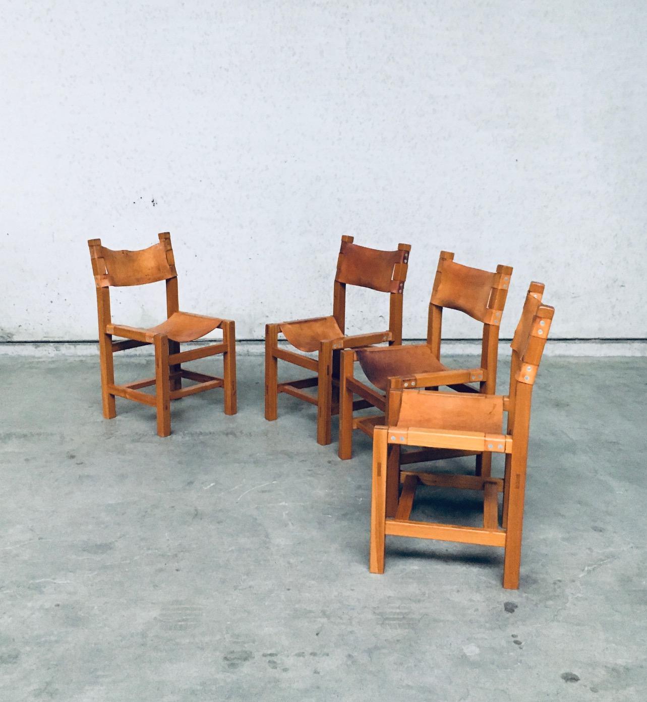 Brutalist Design Elm & Leather Dining Chairs by Maison Regain, France 1960's In Fair Condition For Sale In Oud-Turnhout, VAN