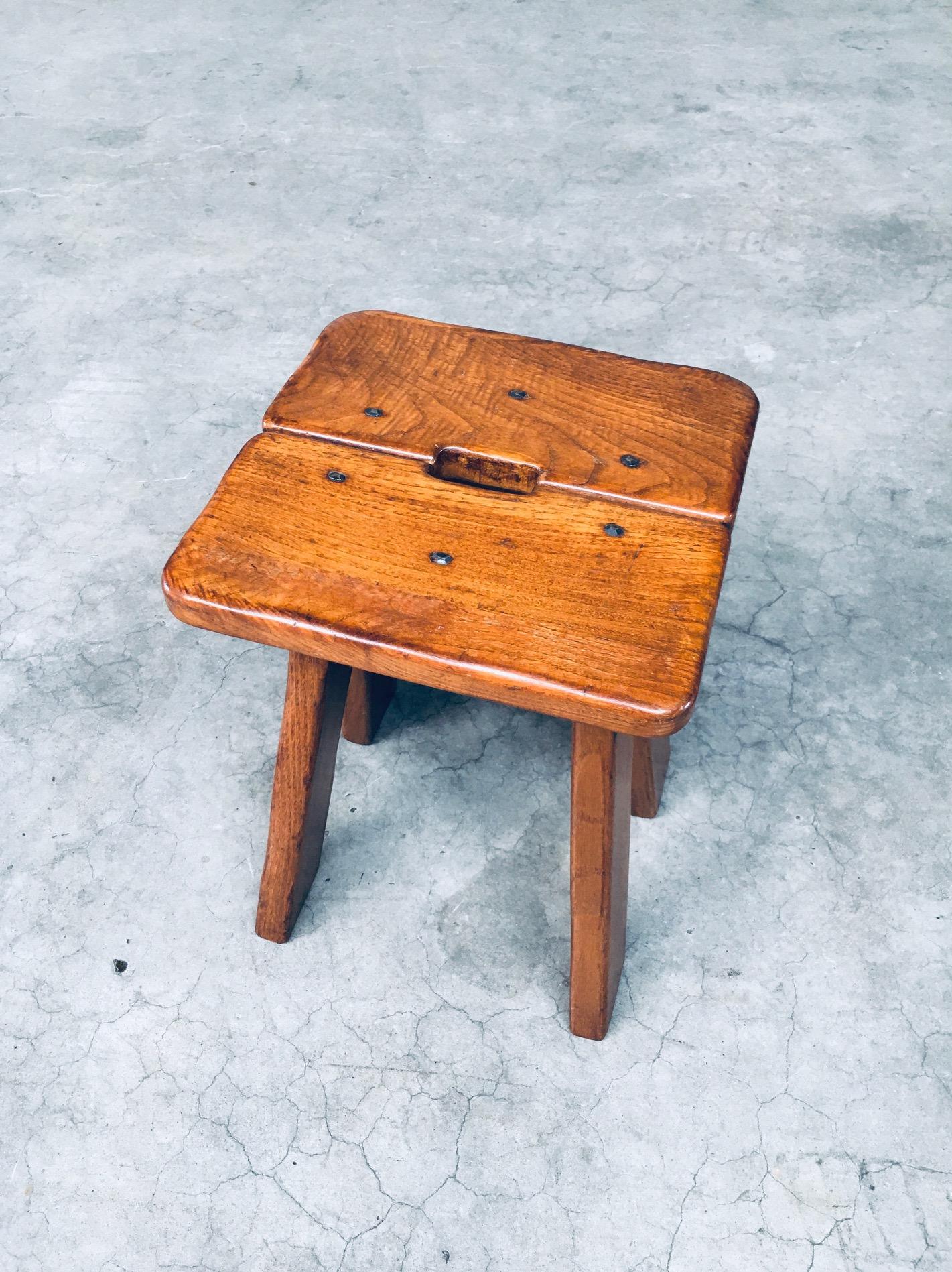 Sgabello con maniglia di design brutalista, Belgio, anni '60 in vendita 3