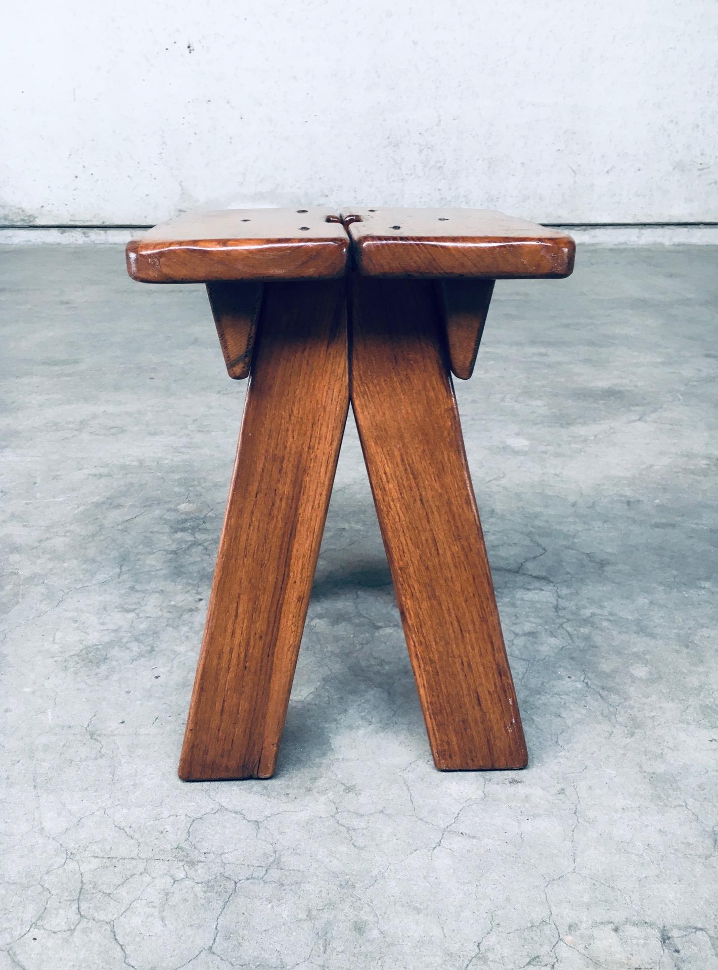 Sgabello con maniglia di design brutalista, Belgio, anni '60 in vendita 12