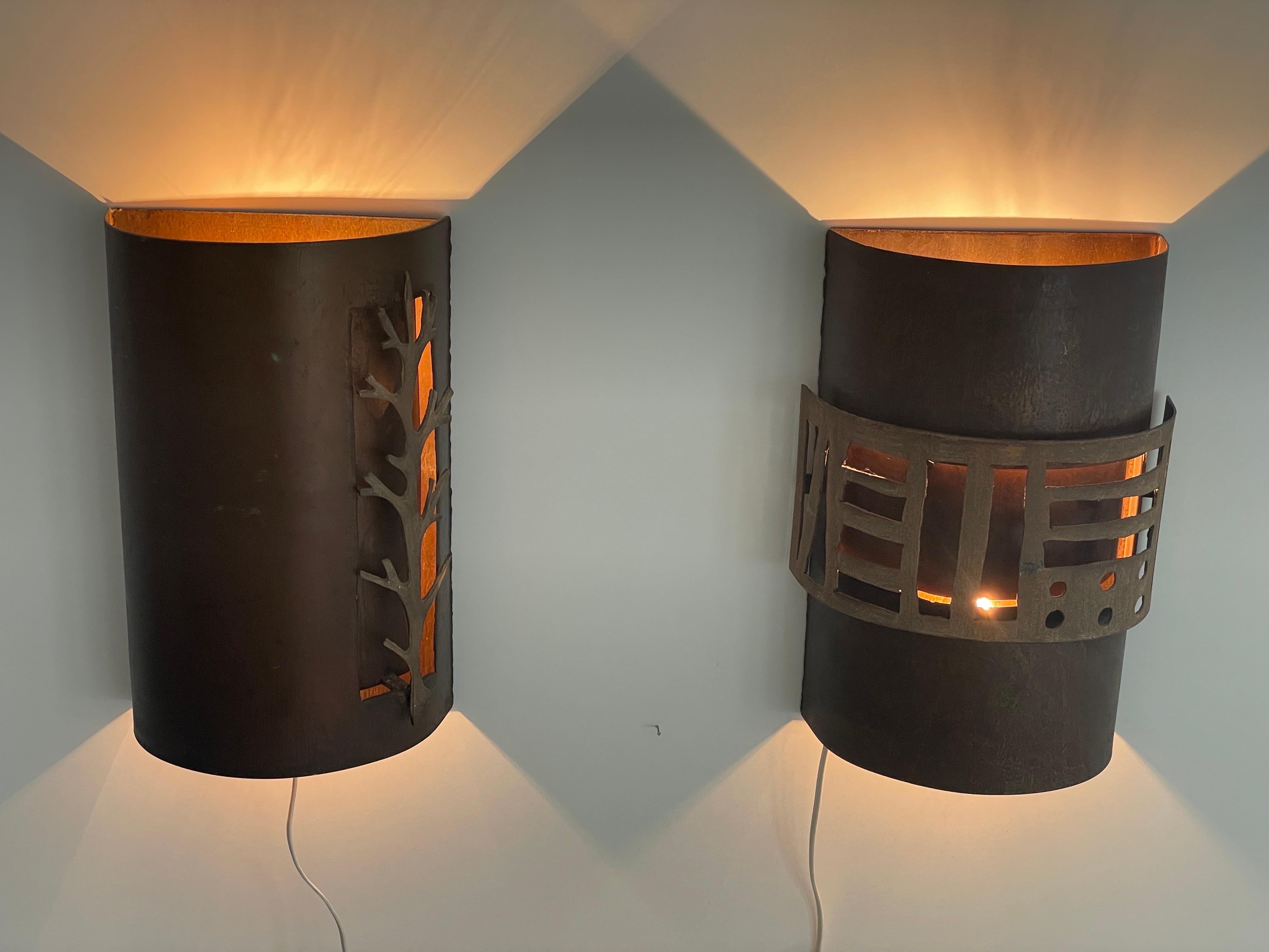 Brutalist Design Large Pair of Sconces, 1980s, Italy For Sale 5