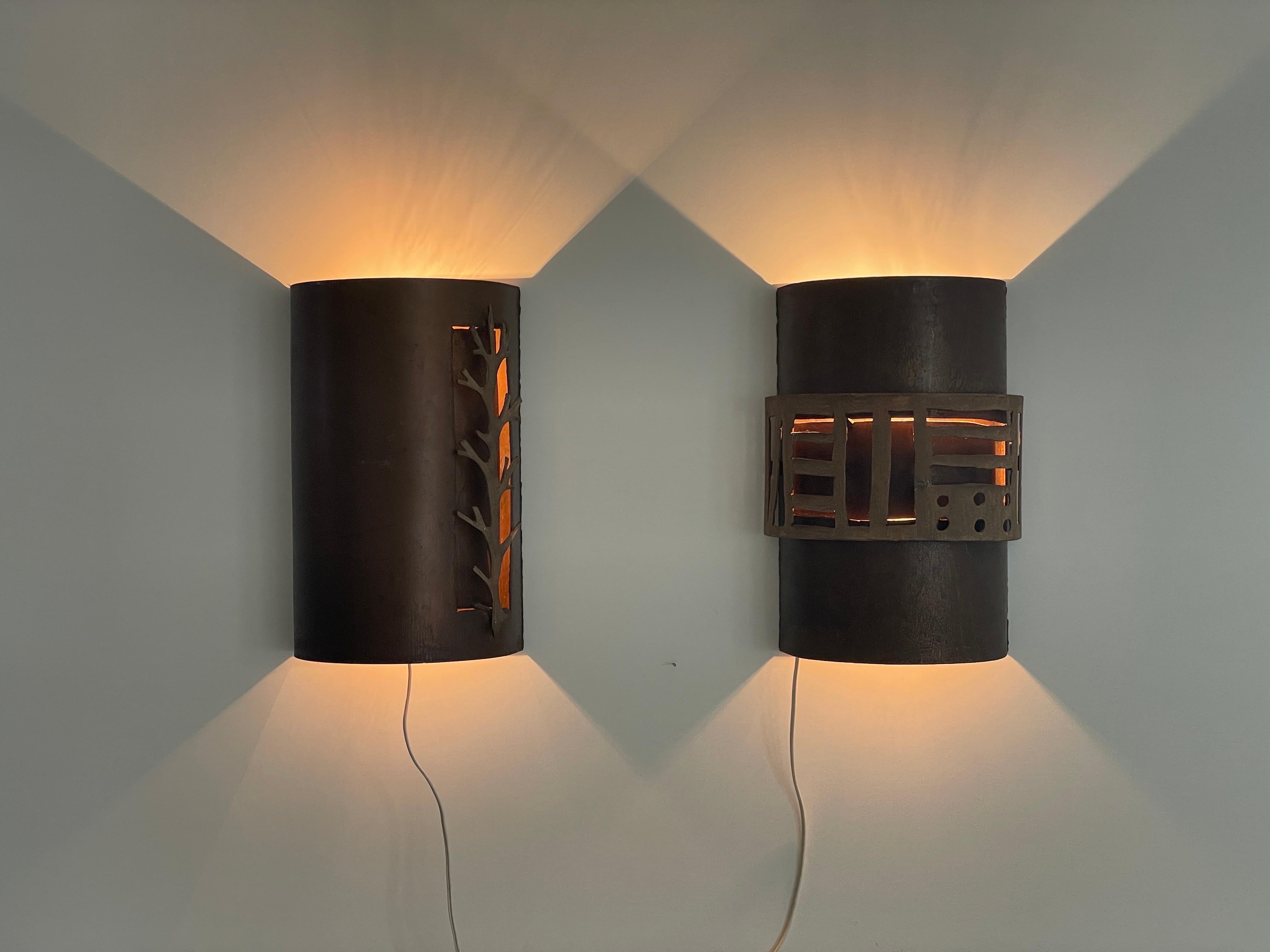 Brutalist Design Large Pair of Sconces, 1980s, Italy For Sale 8