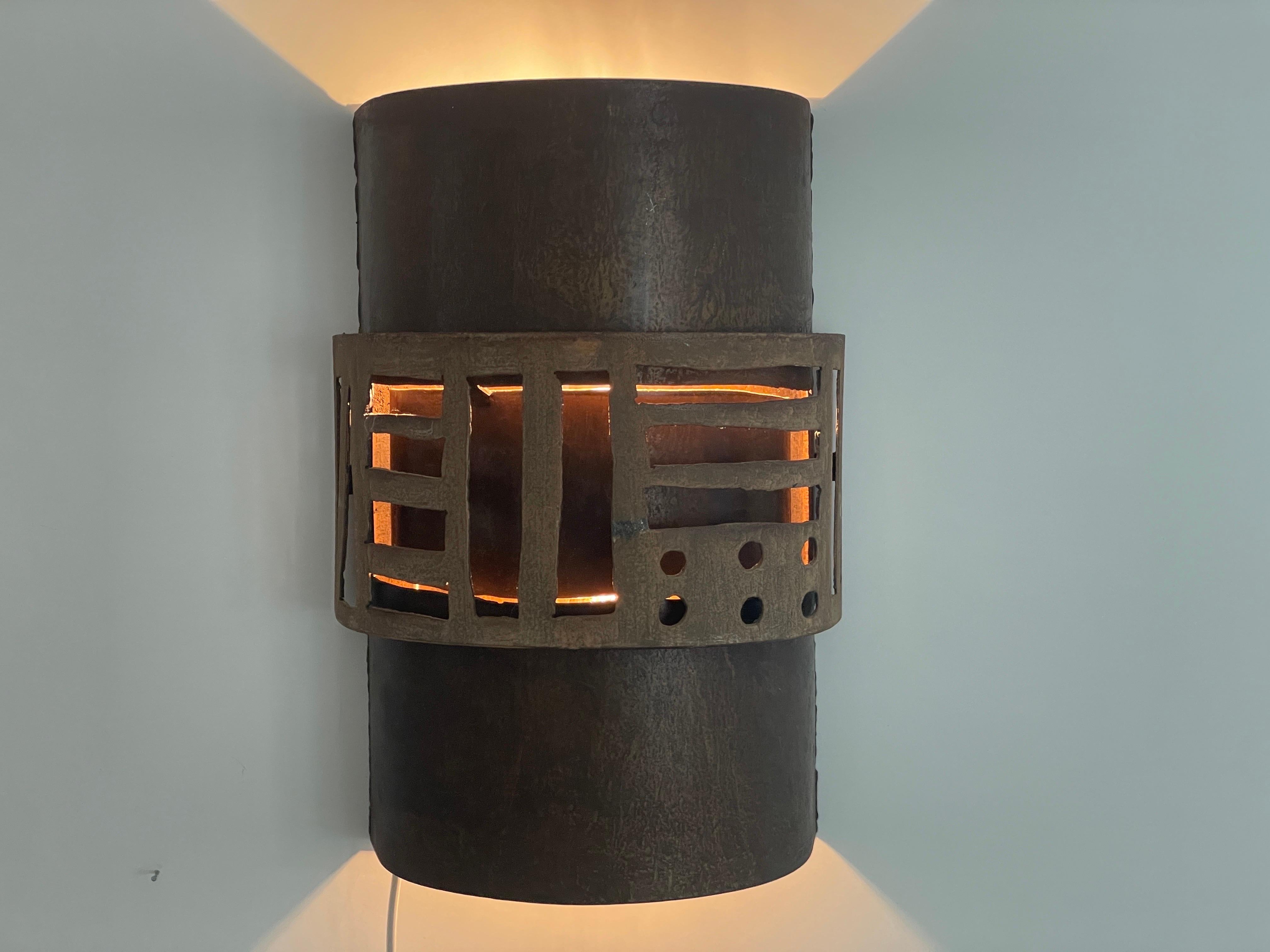 Brutalist Design Large Pair of Sconces, 1980s, Italy For Sale 9