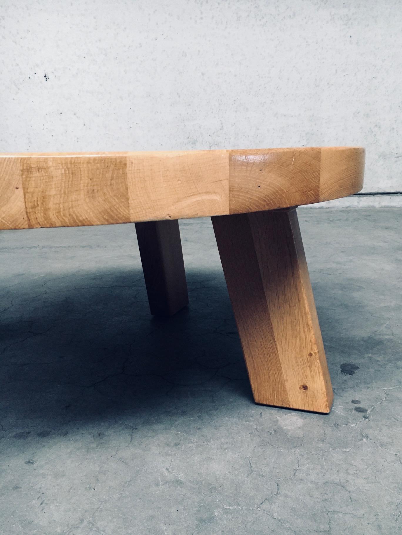 Brutalist Design Oak Round Coffee Table by Meubelfabriek Oisterwijk For Sale 4
