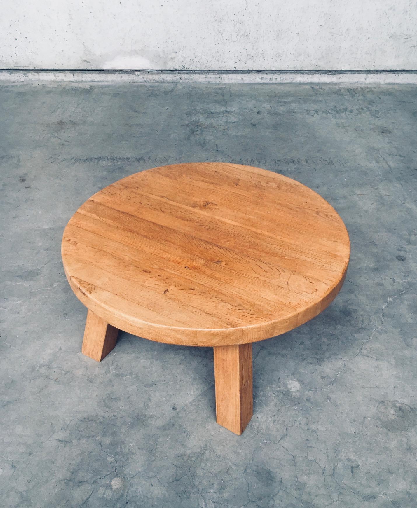 Mid-20th Century Brutalist Design Oak Round Coffee Table, Netherlands 1960's For Sale