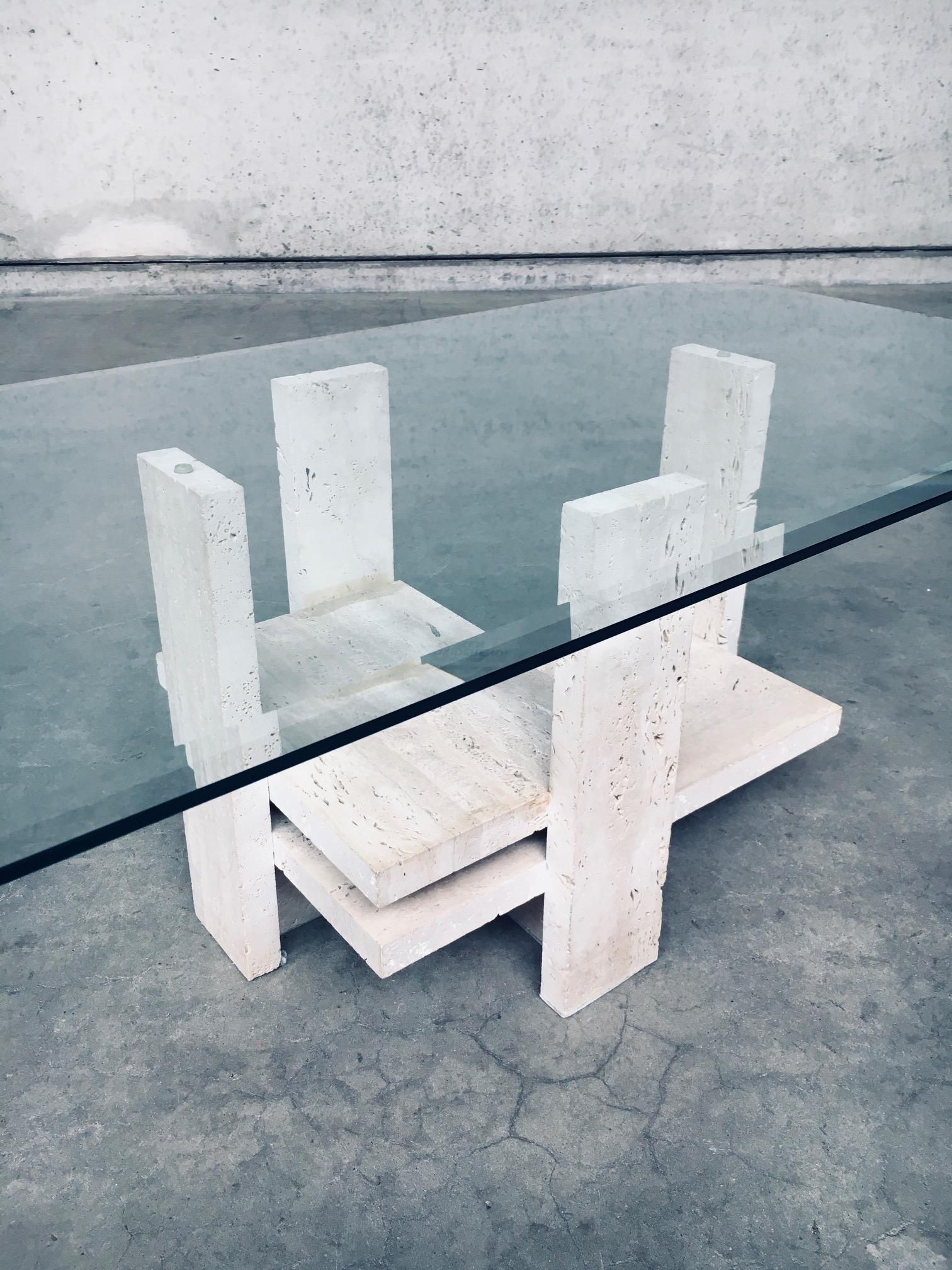 Mesa baja de travertino de diseño brutalista de Willy Ballez, Bélgica Años 70 en venta 7