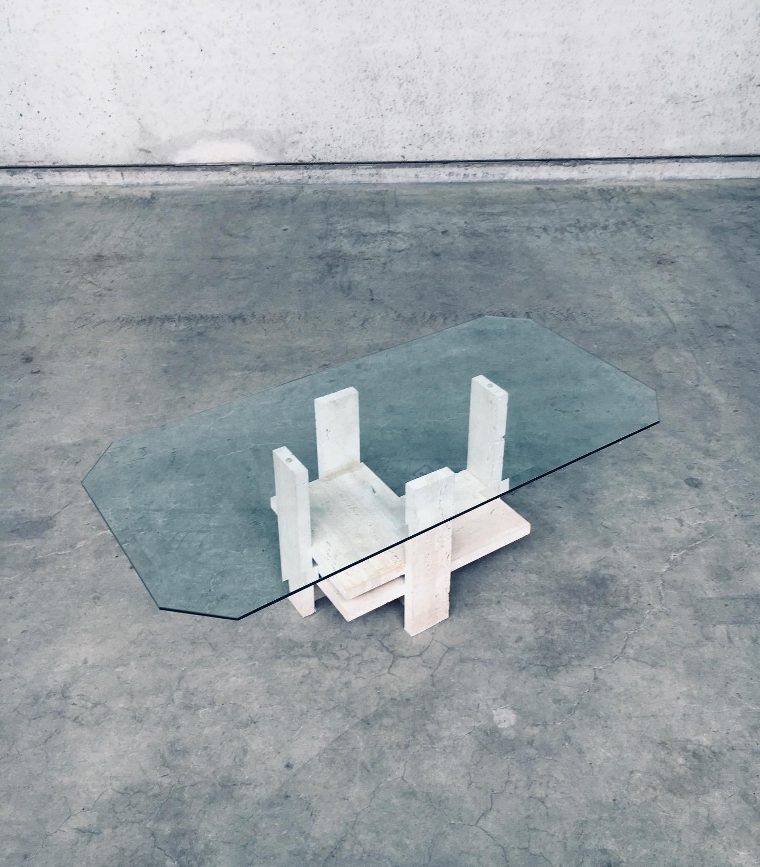Mesa baja de travertino de diseño brutalista de Willy Ballez, Bélgica Años 70 en venta 1