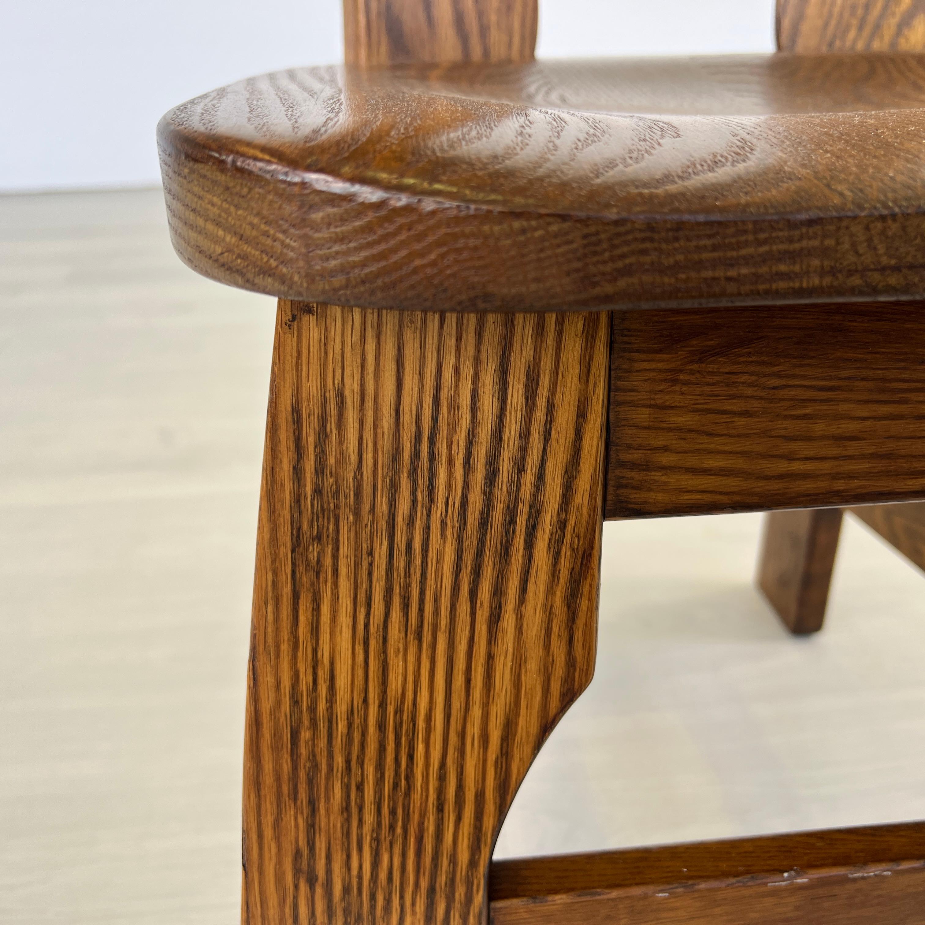 Brutalistische Esszimmerstühle - Satz von 10 (Eichenholz) im Angebot