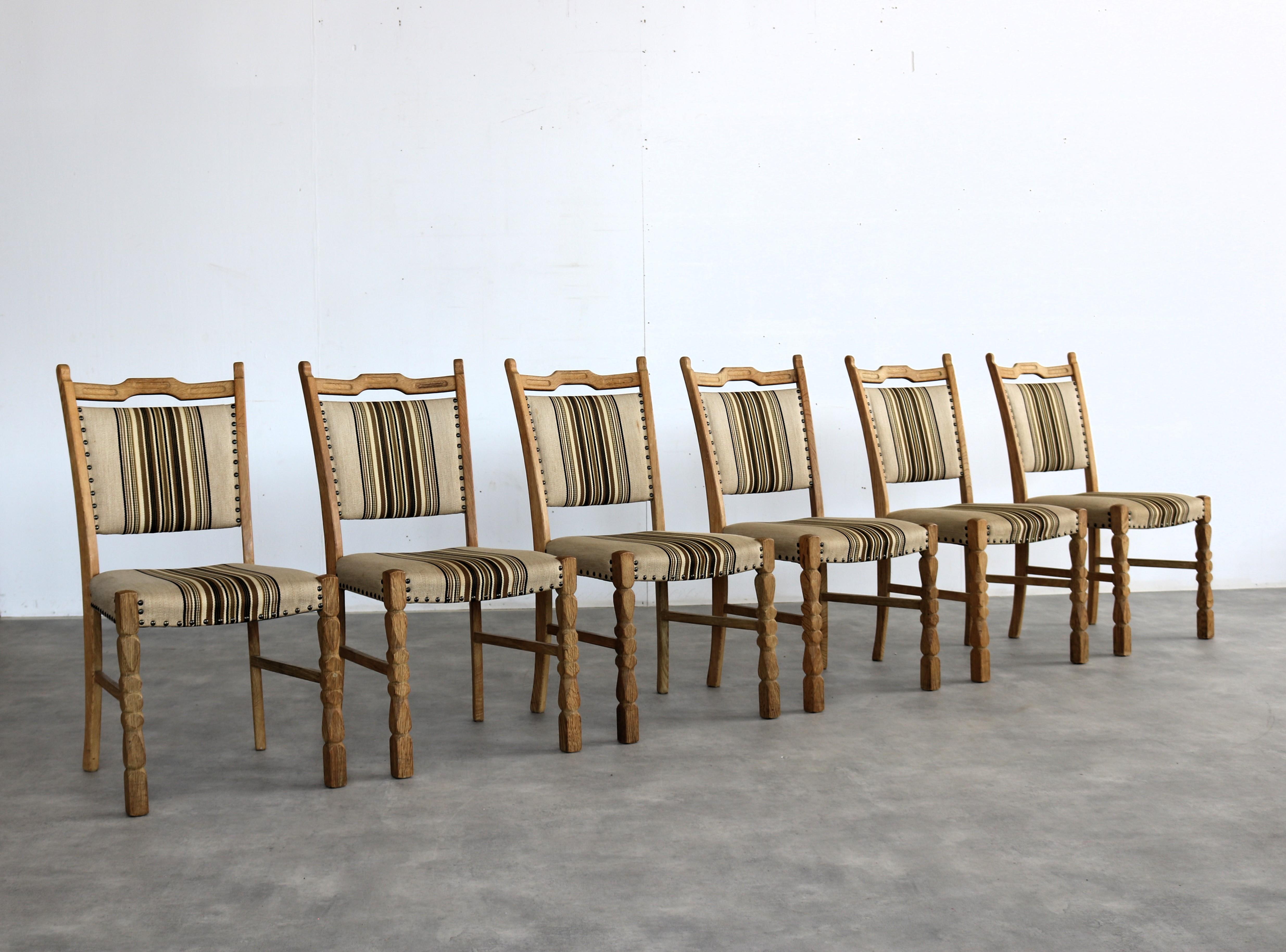 brutalist dining chairs  vintage chairs  1960s  (6)

period  1960s
design  style Henning Kjaernulf  Denmark
condition  good  light signs of use  light stains/discolouration
size  92 x 48 x 55 (hxbxd) seat height 45 cm; 

details  oak; upholstery;