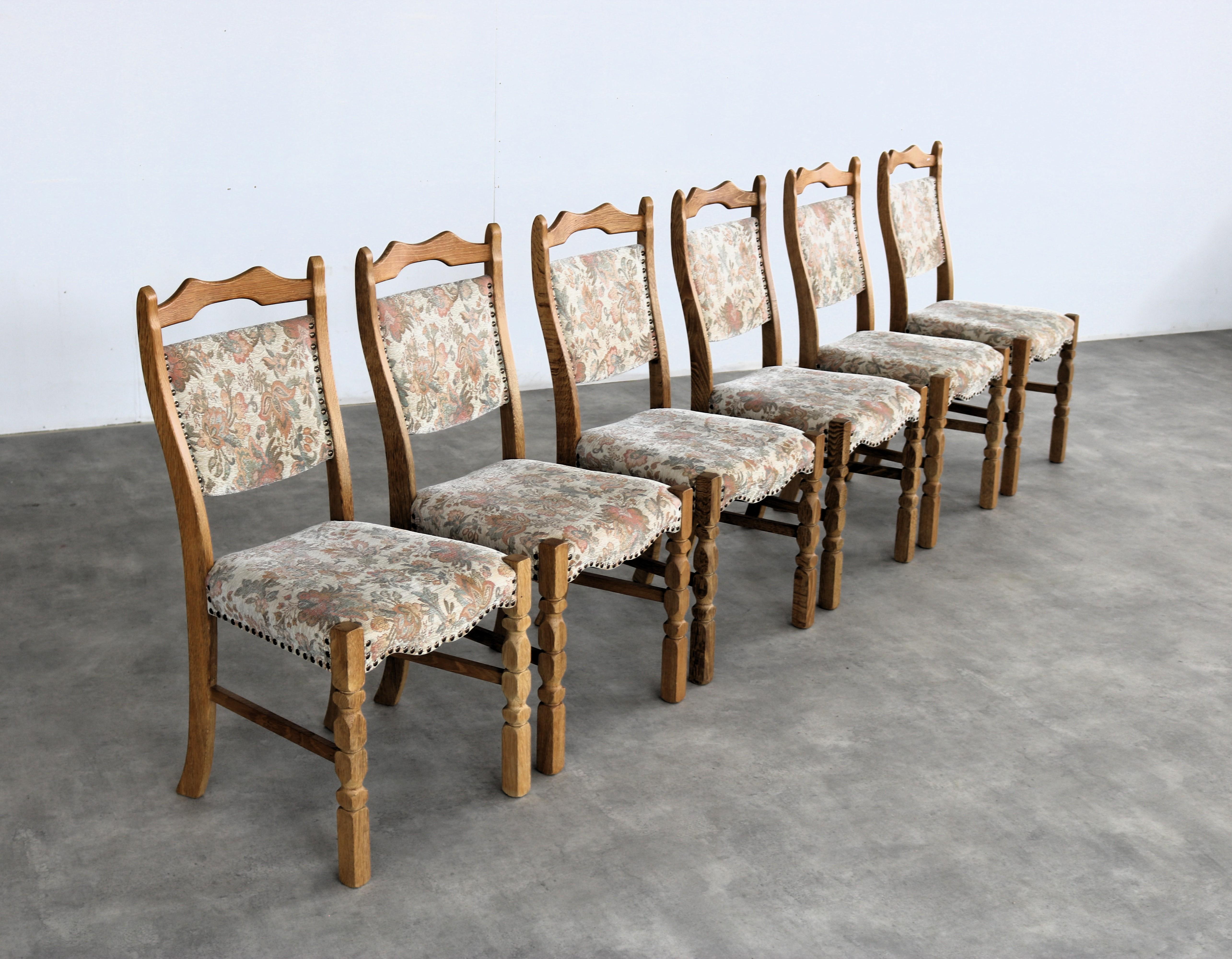 brutalist dining chairs  vintage chairs  1960s  oak In Good Condition For Sale In Lemmer, NL