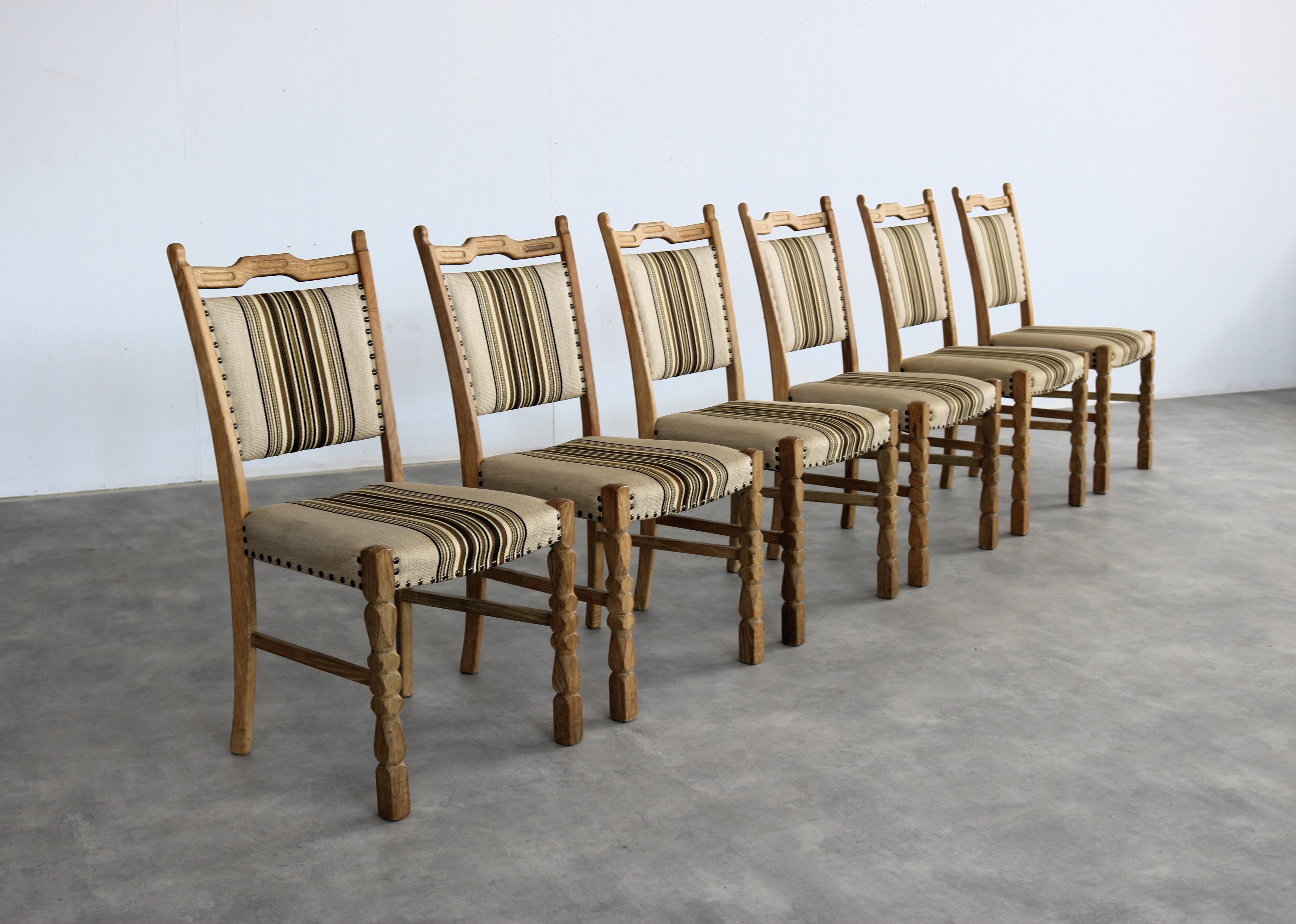 brutalist dining chairs  vintage chairs  1960s  oak In Good Condition For Sale In Lemmer, NL