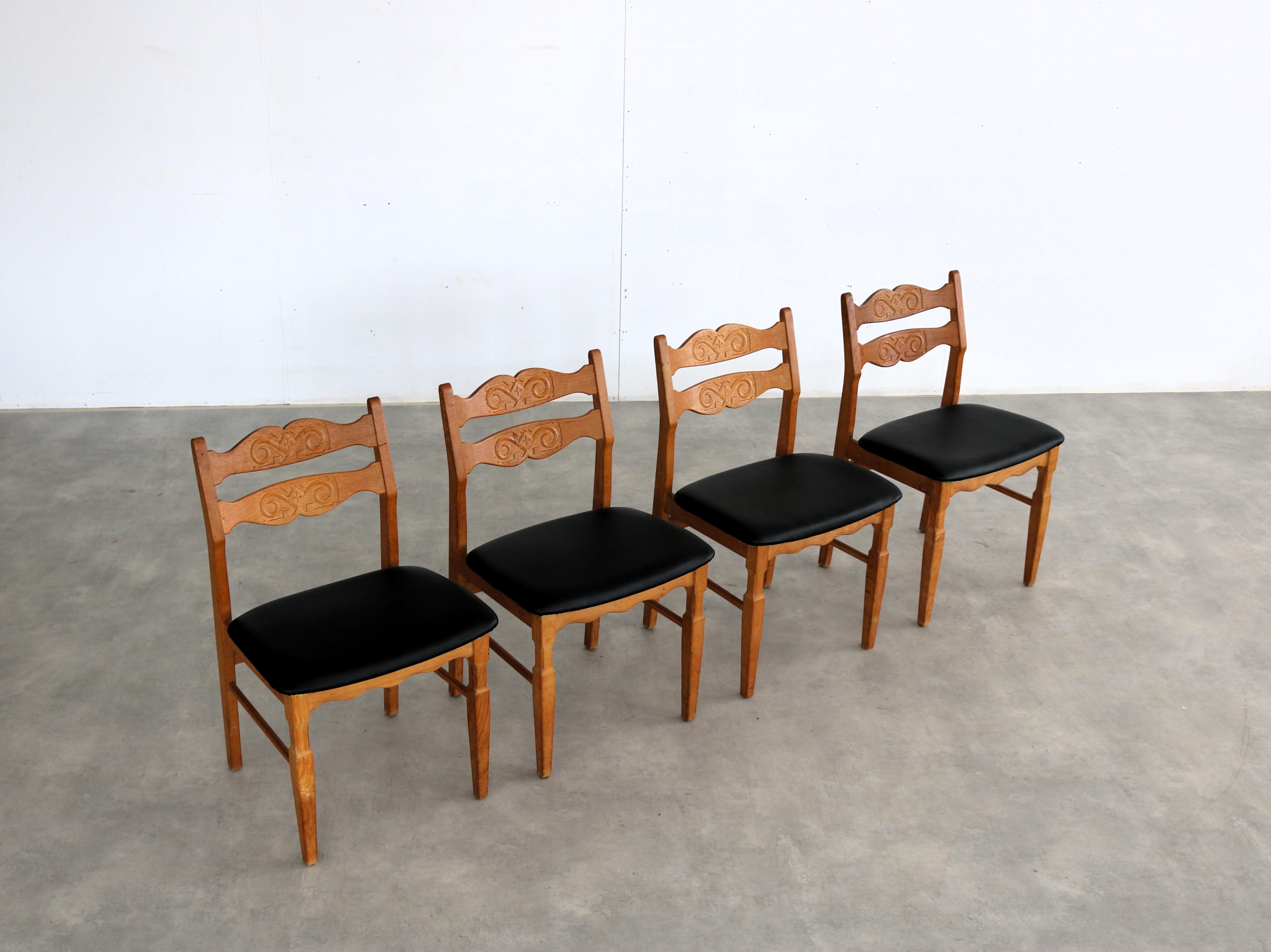 brutalist dining chairs  vintage chairs  1960s  oak For Sale 2
