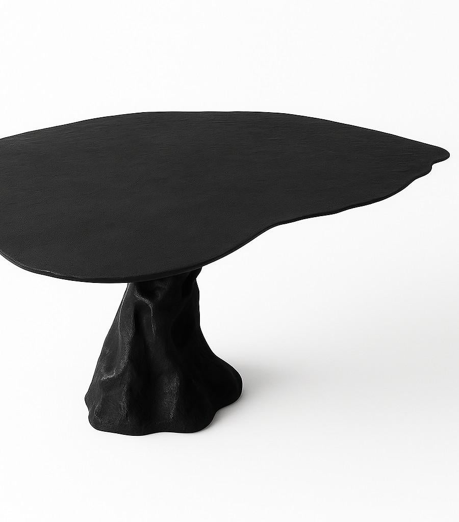 Contemporary dining table made of fiberglass-reinforced acrylic resin in a matt white lacquer or in natural fiberglass finish. Both finishes are suitable for outdoors. The reinforced resin is forceful enough to withstand extreme weather conditions