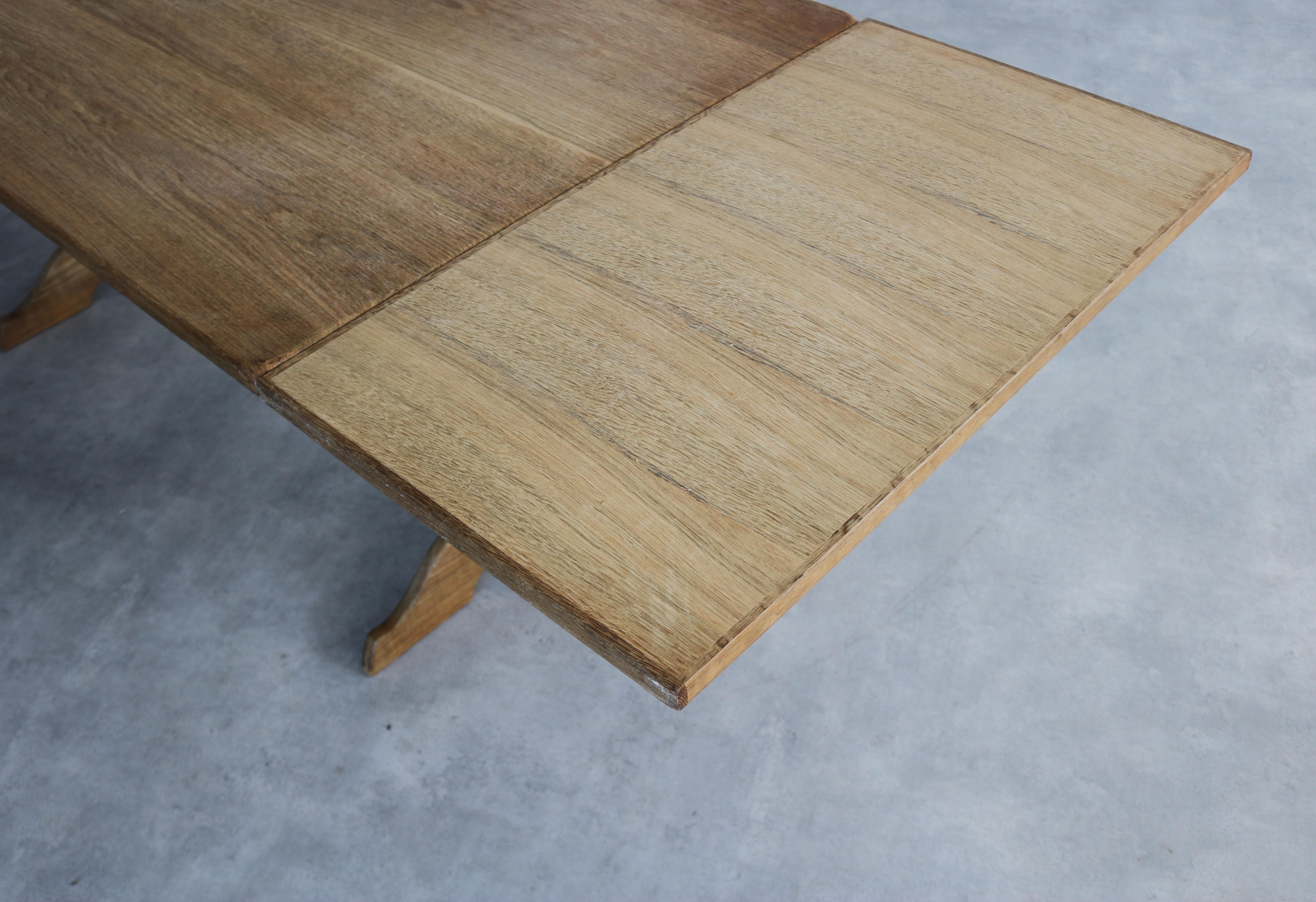 Brutalist dining table  table  1960s  Danish  extendable For Sale 7