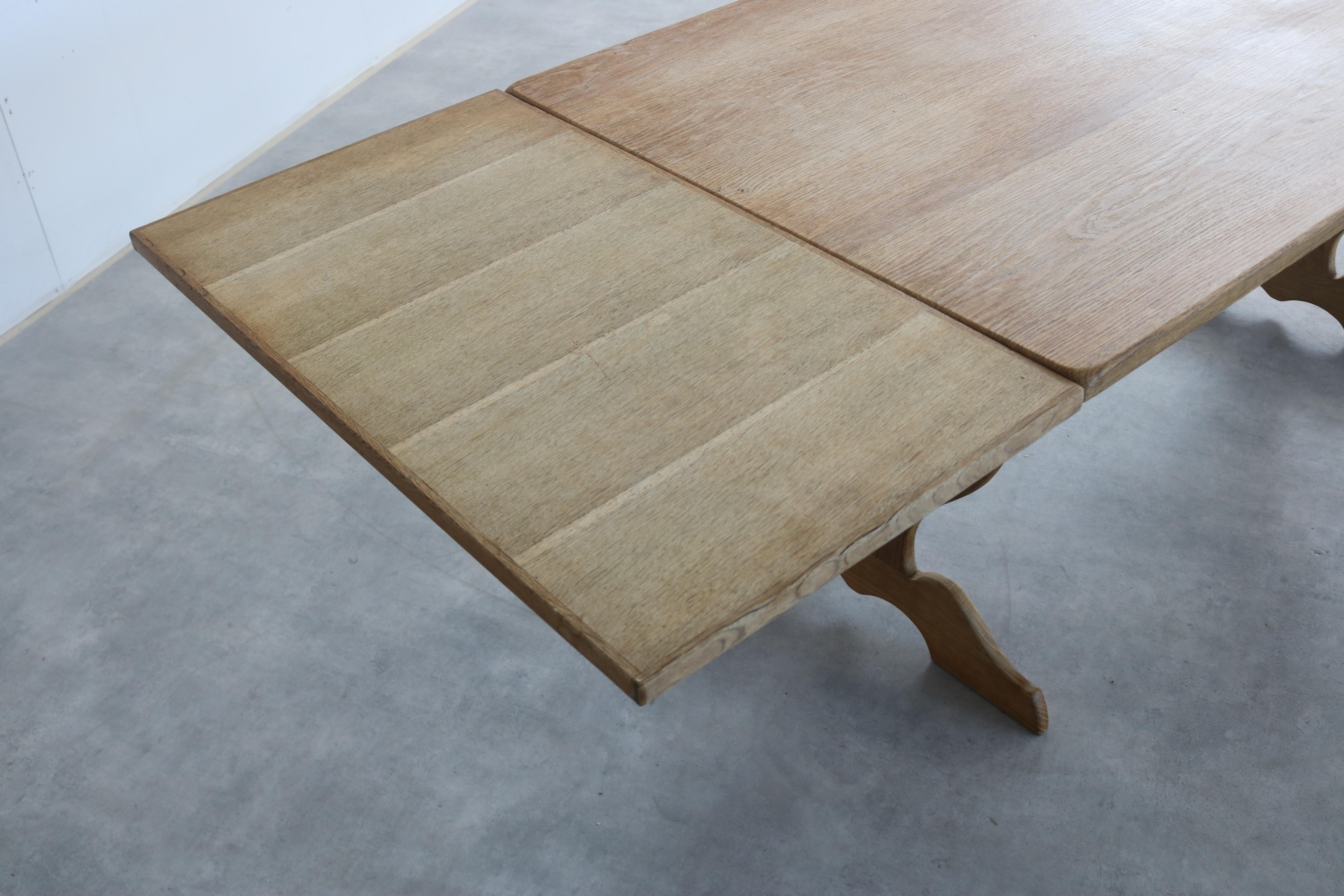 Brutalist dining table  table  1960s  Danish  extendable For Sale 8