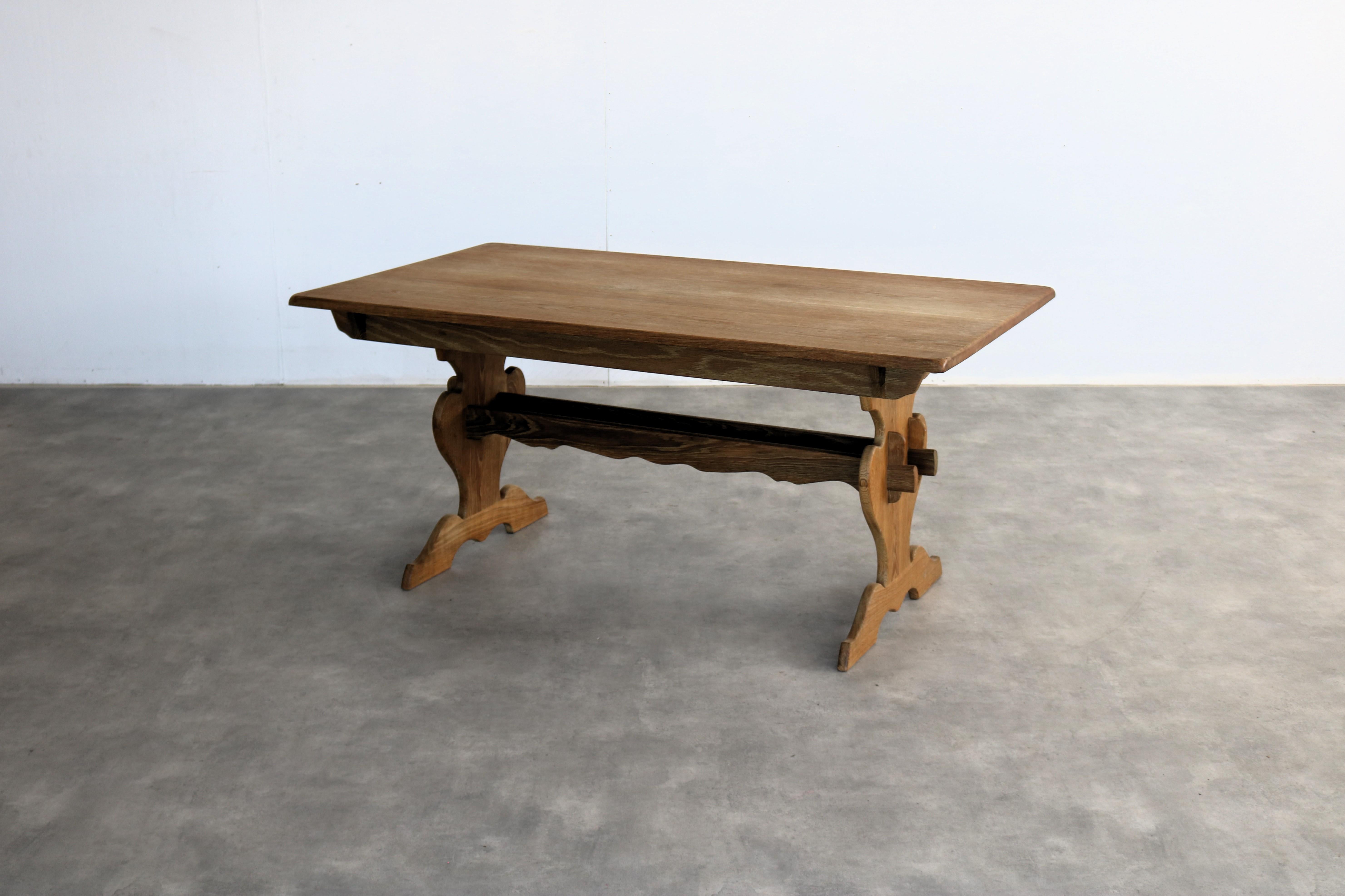 Brutalist dining table  table  1960s  Danish  extendable In Good Condition For Sale In Lemmer, NL