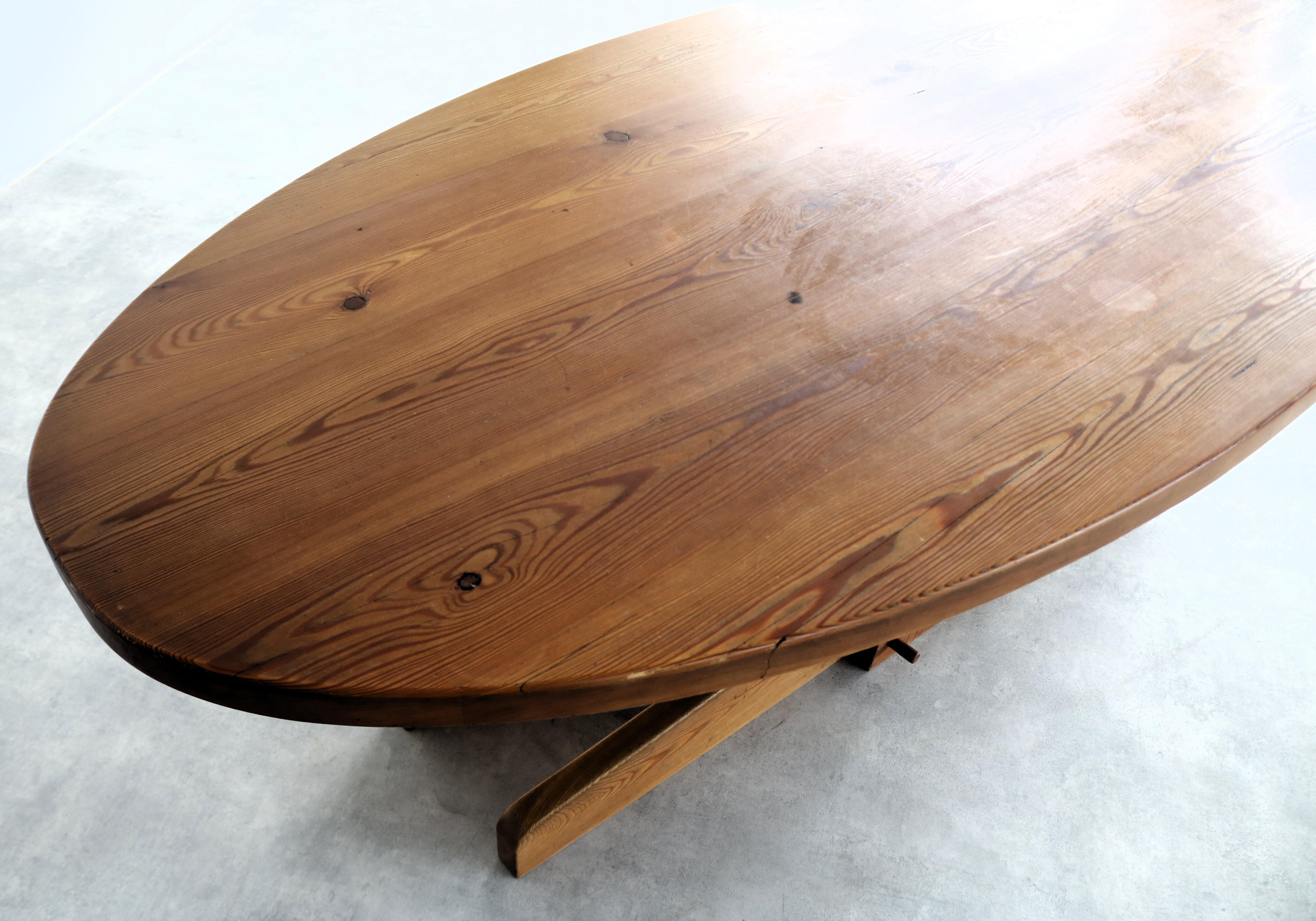 brutalist dining table  table  60s  oval For Sale 1