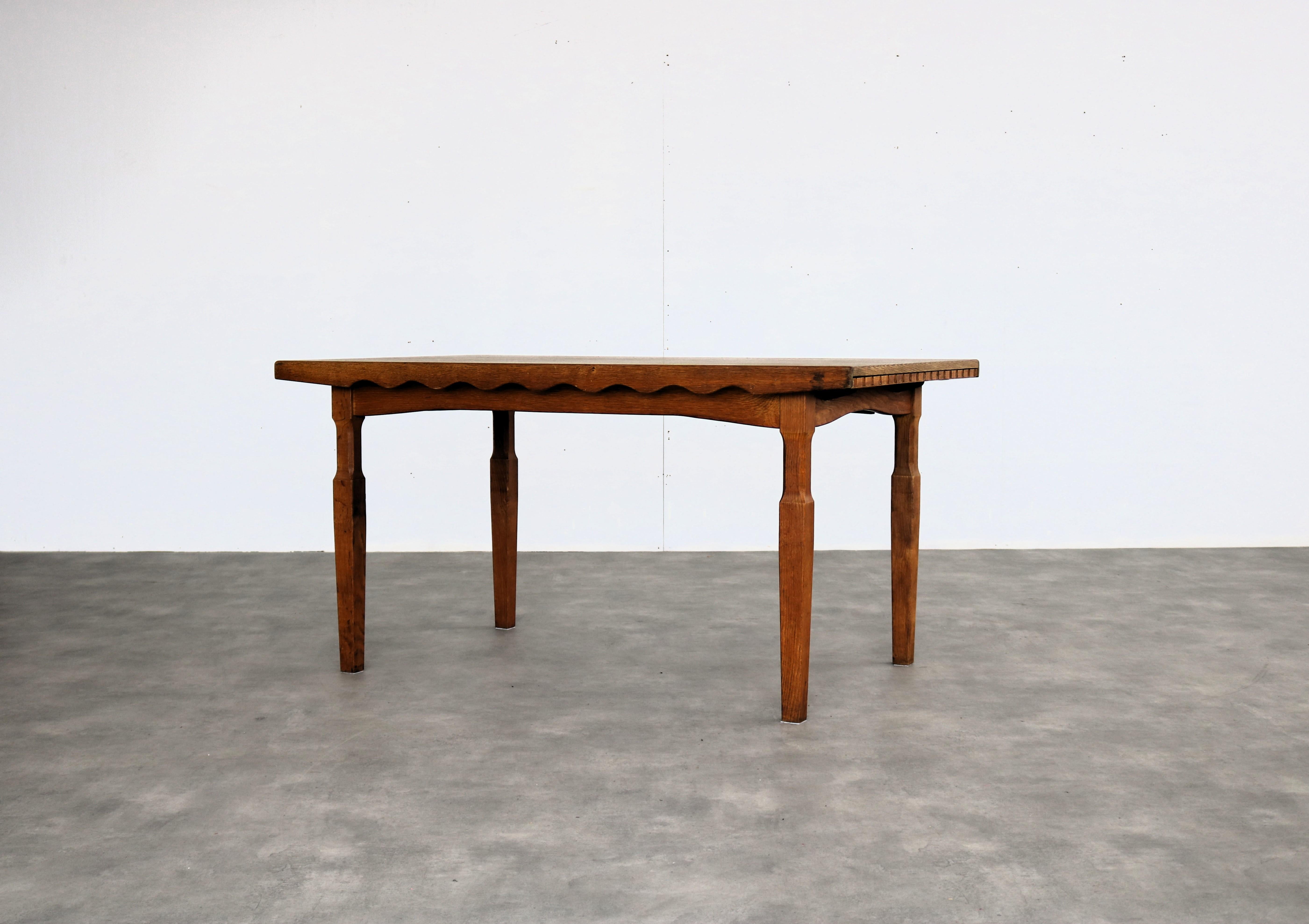 brutalist dining table  vintage table  oak  Kjaernulf 

period  1960s
design  Henning Kjaernulf  EG Kvalitetsmobel  Denmark
condition  good  minor signs of use
size  72.5 x 140 x 85 (hxbxd) + 2 extra leaves of 46 cm each; 

details  oak; extendable;