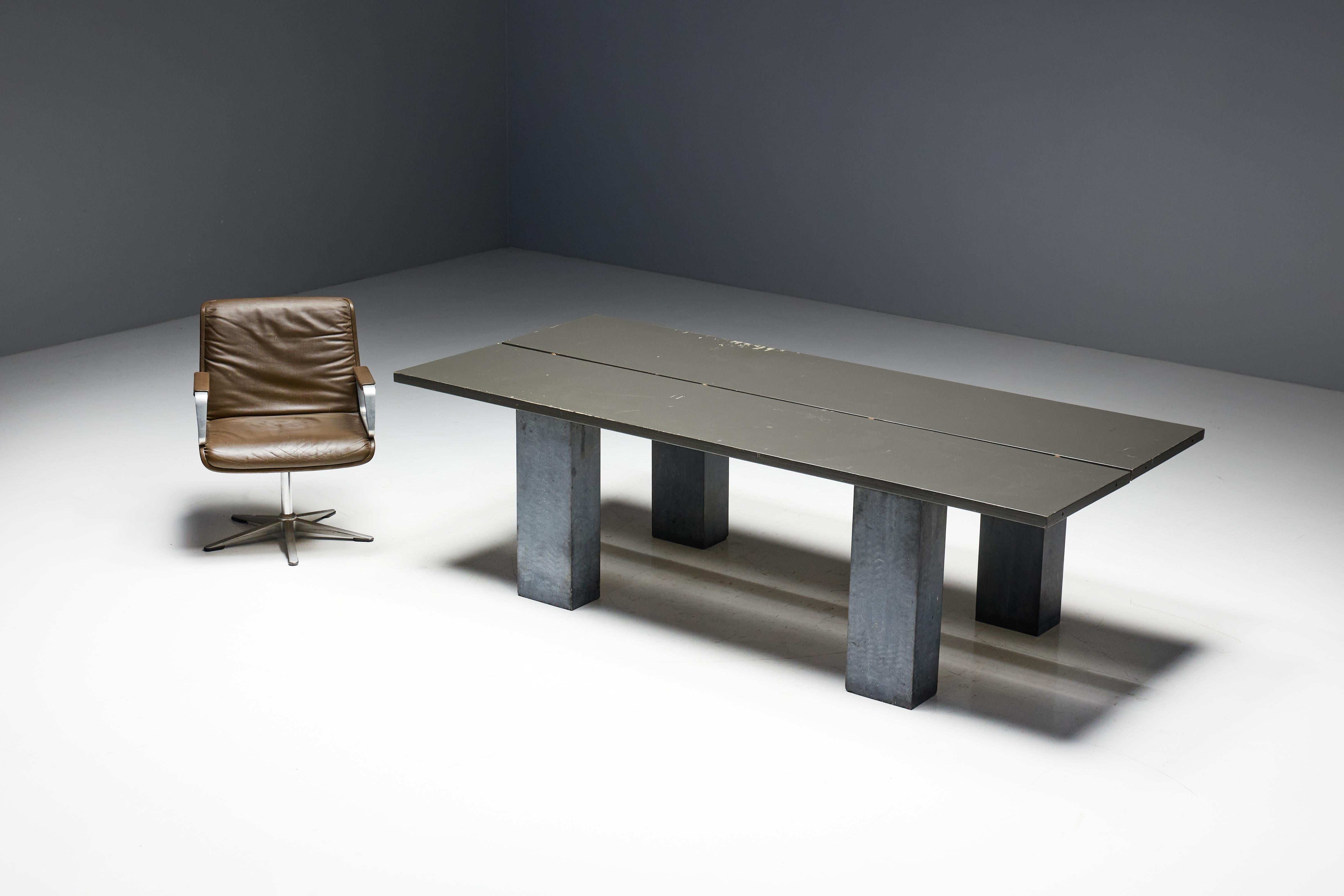 Table de salle à manger brutaliste avec base en pierre, Belgique, 1970 en vente 7