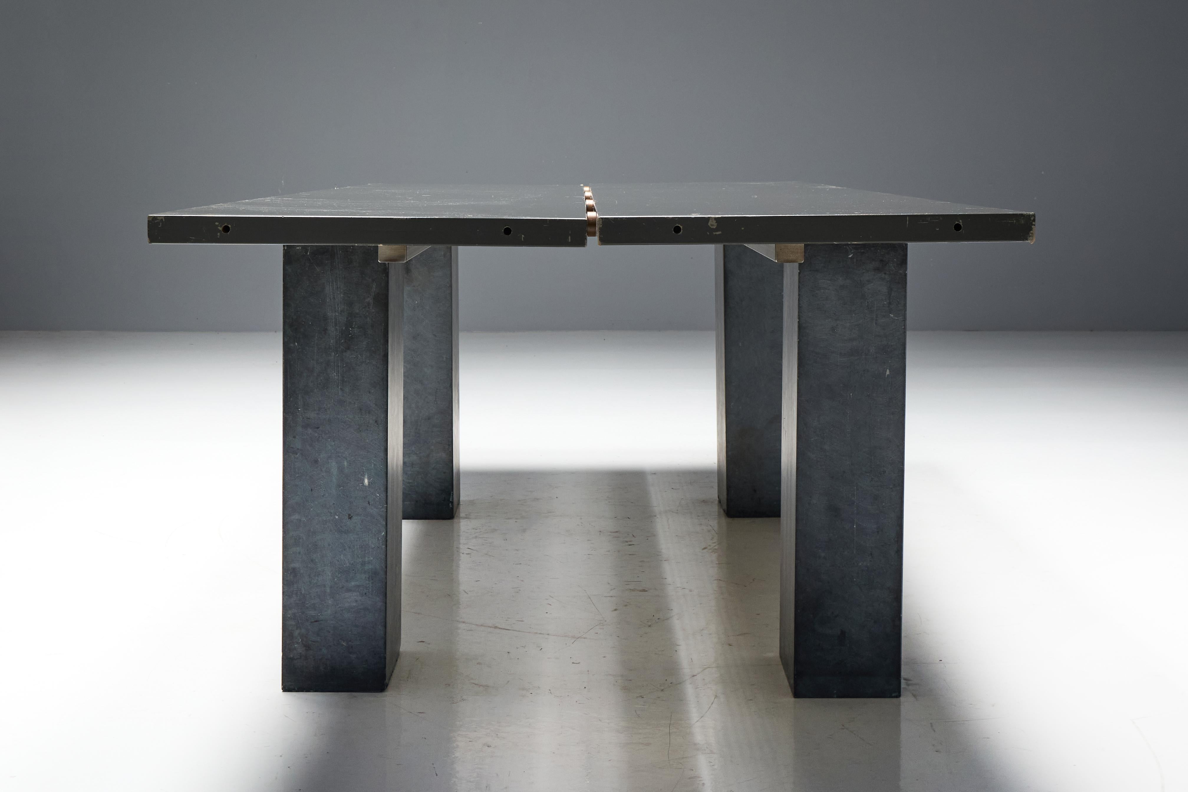 Table de salle à manger brutaliste avec base en pierre, Belgique, 1970 en vente 13