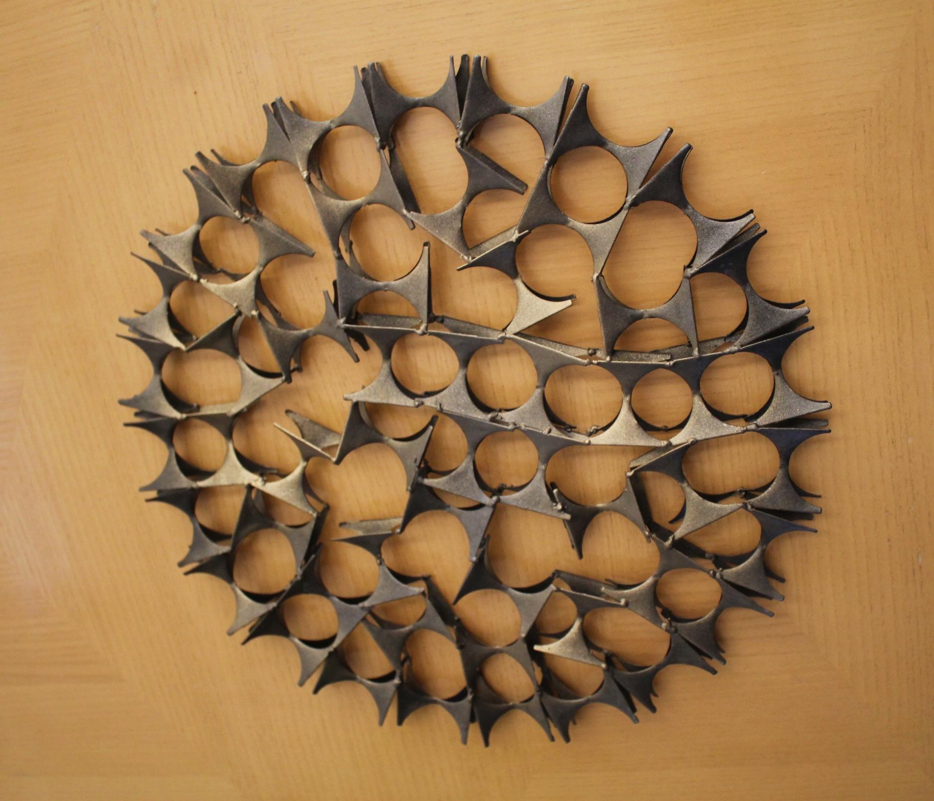 Escultura Brutalista Directa Metal Artística Abstracta de Pared Art Decor Mid Century Modern en Bueno estado para la venta en Peoria, AZ