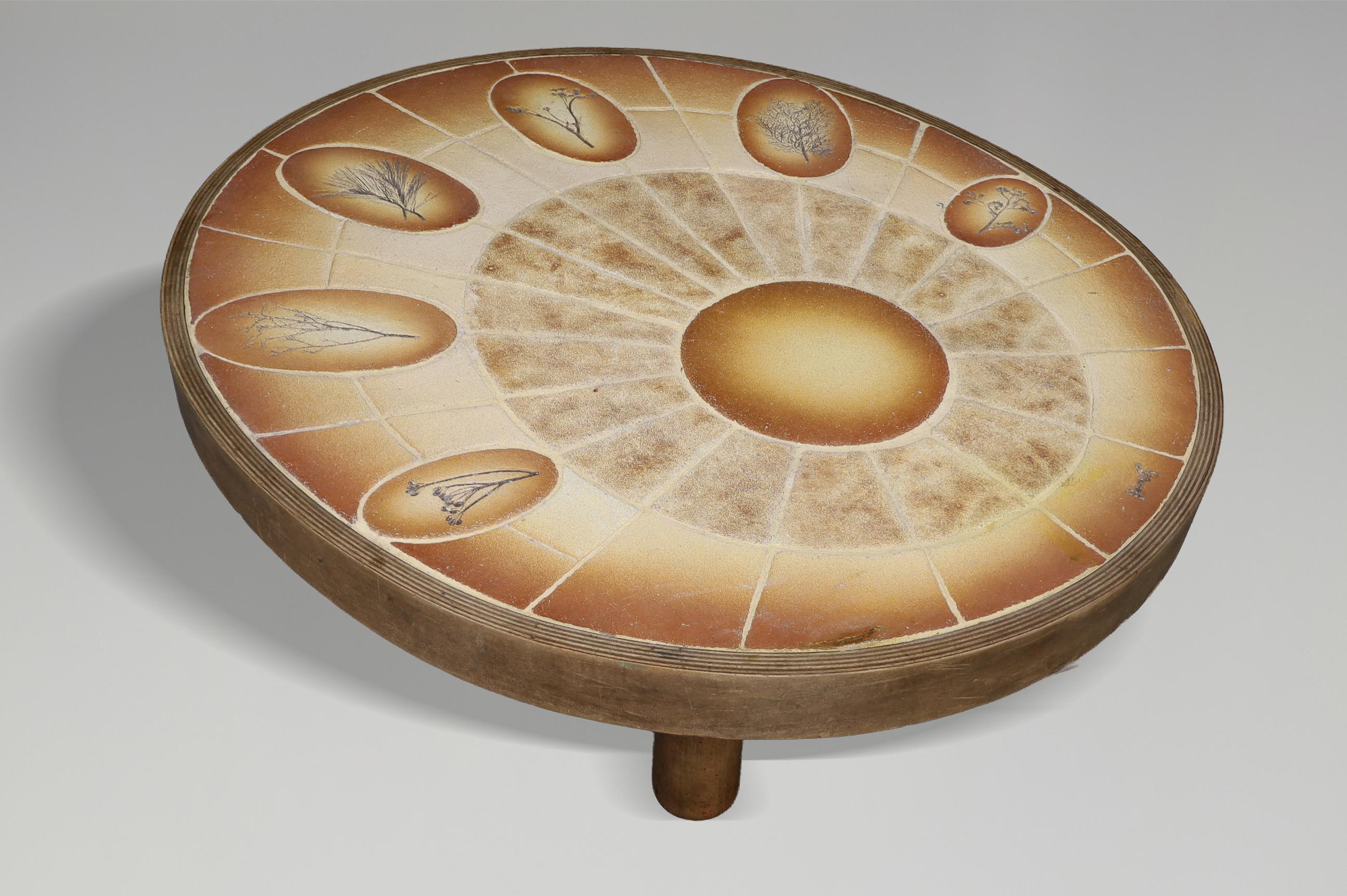 Brutalist Egg-Shaped Vallauris Ceramic Coffee Table by Barrois, France, 1960s For Sale 3