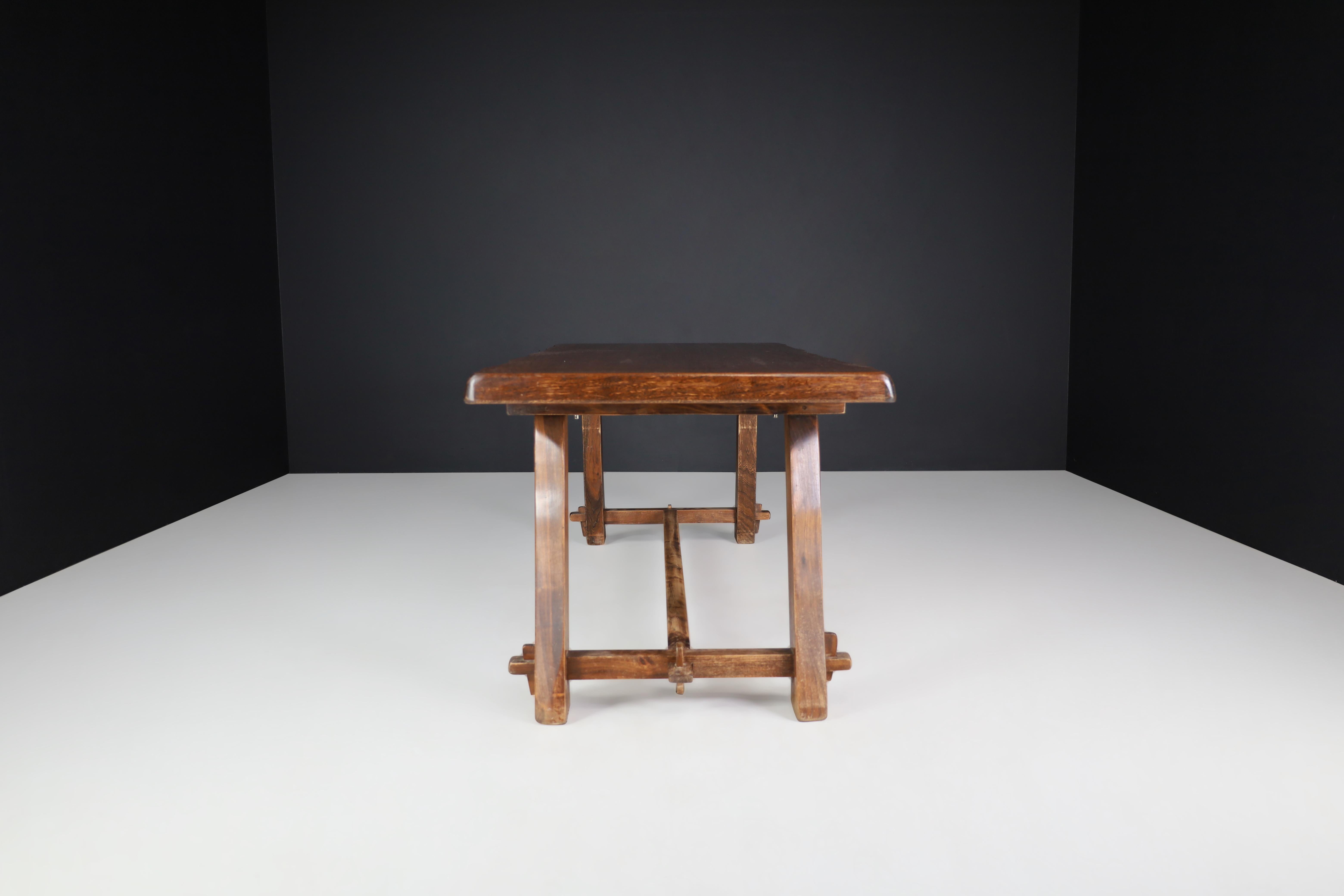 20th Century Brutalist elm dining table by Olavi Hanninen and  Mikko Nupponen in Finland 1959 For Sale
