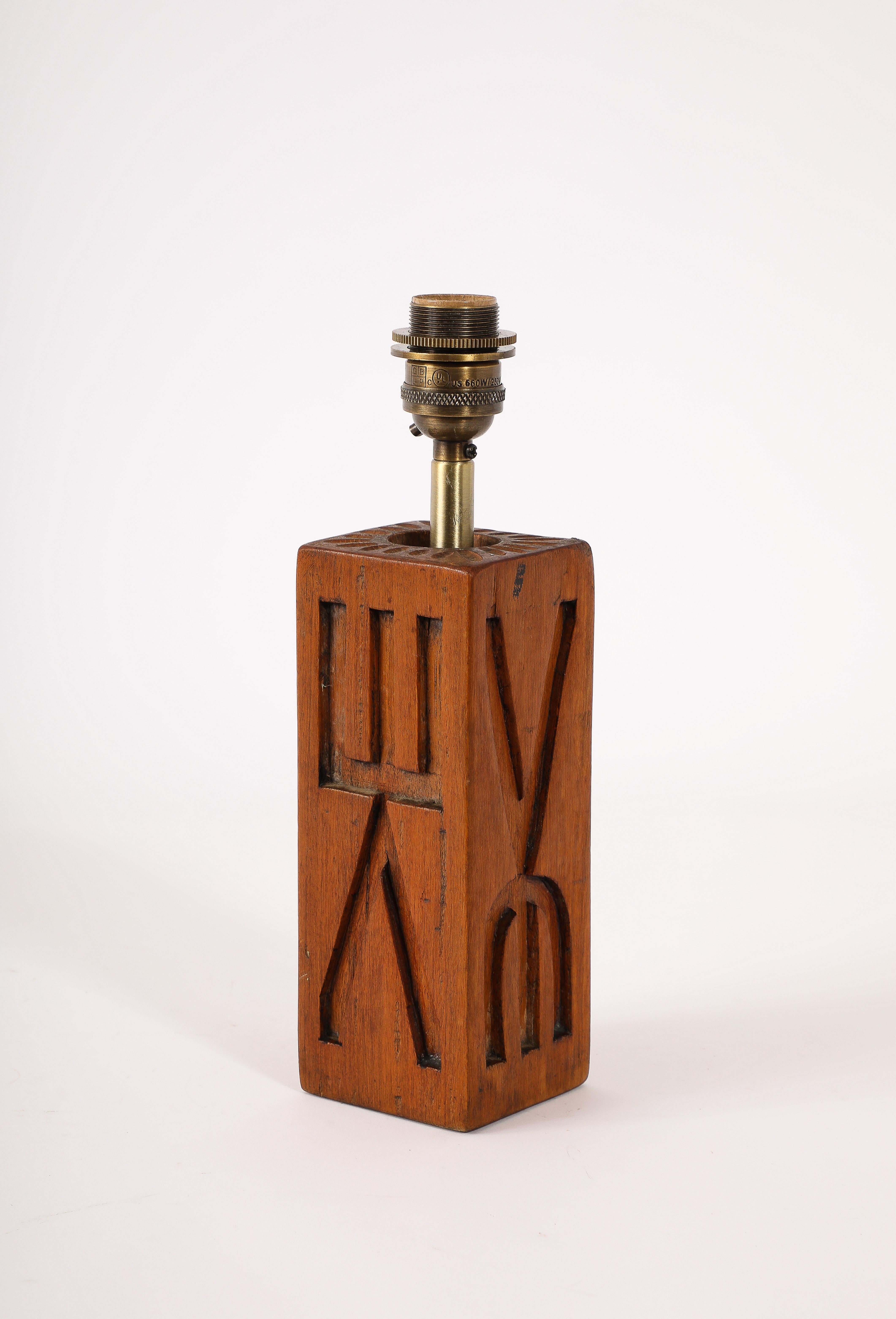 Brutalist Elm Table Lamp, France 1950's For Sale 7