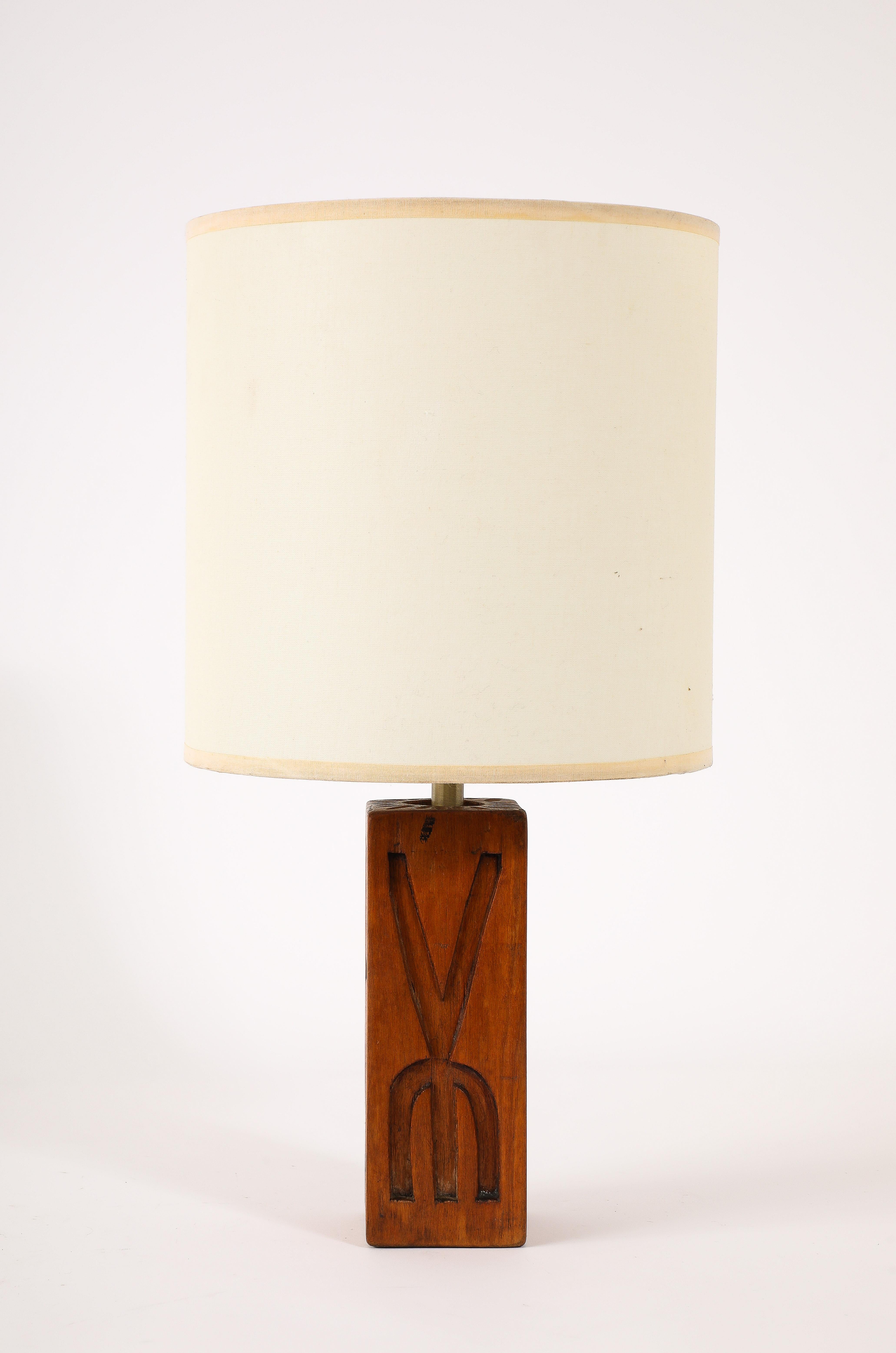 20th Century Brutalist Elm Table Lamp, France 1950's For Sale