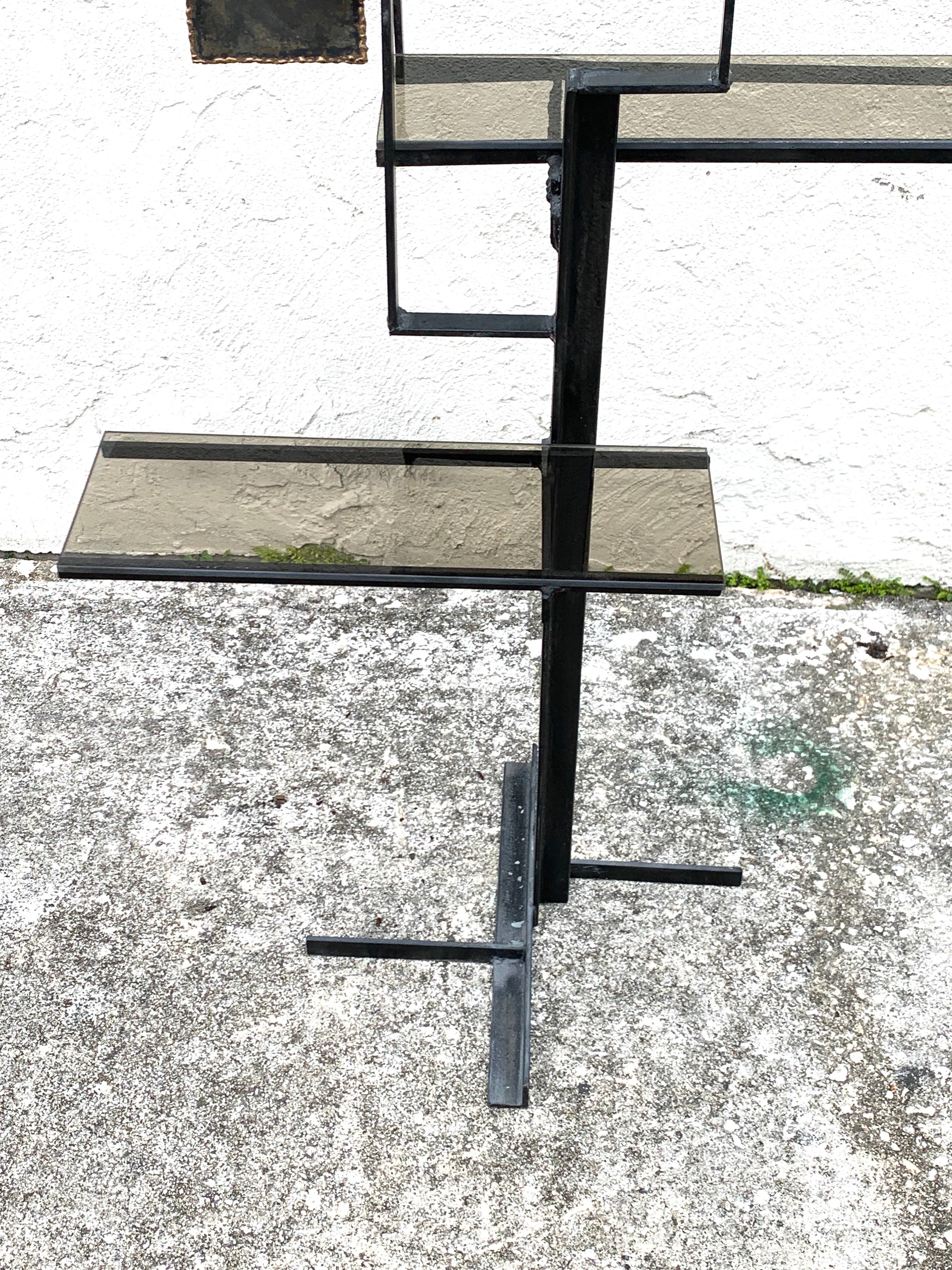 Brutalist Enamelled Iron Étagère in the Style of Paul Evans In Good Condition For Sale In West Palm Beach, FL
