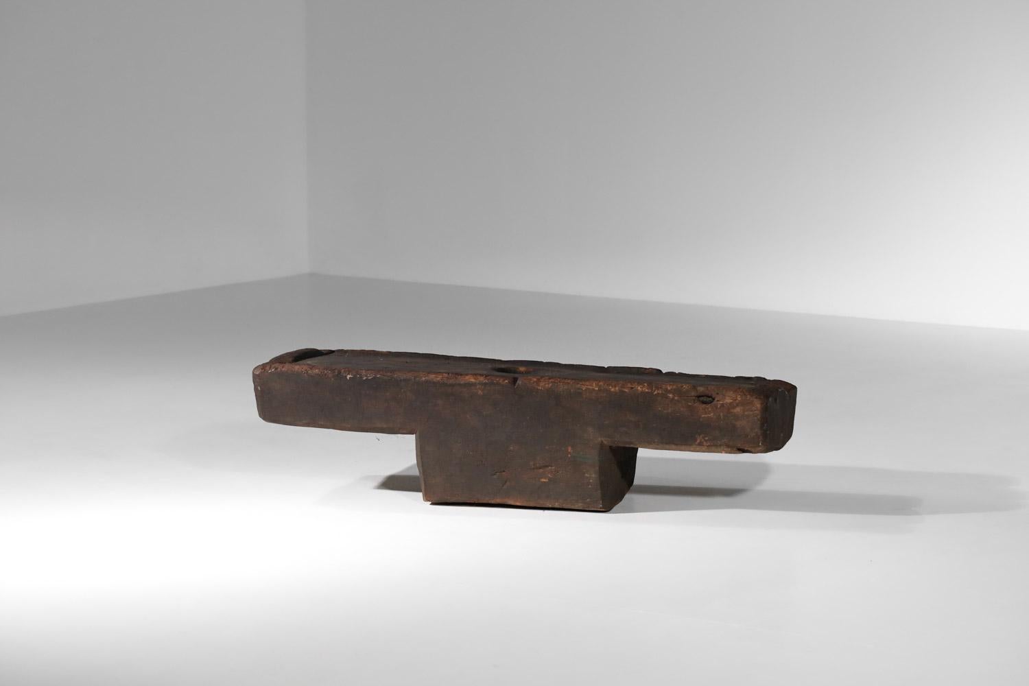 Wood Brutalist ethnic mortar coffee table in solid wood 