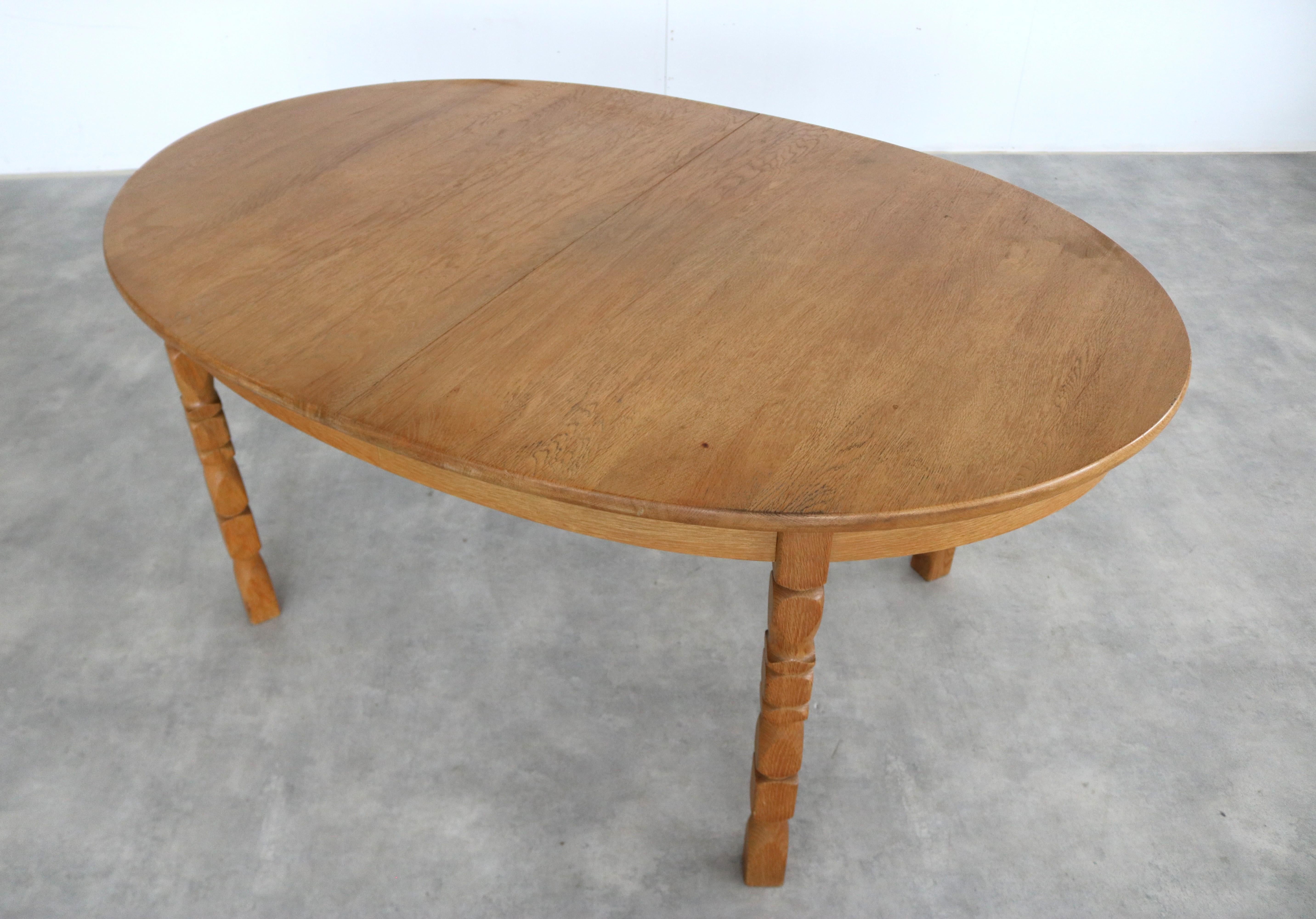 brutalist extendable oak dining table For Sale 3