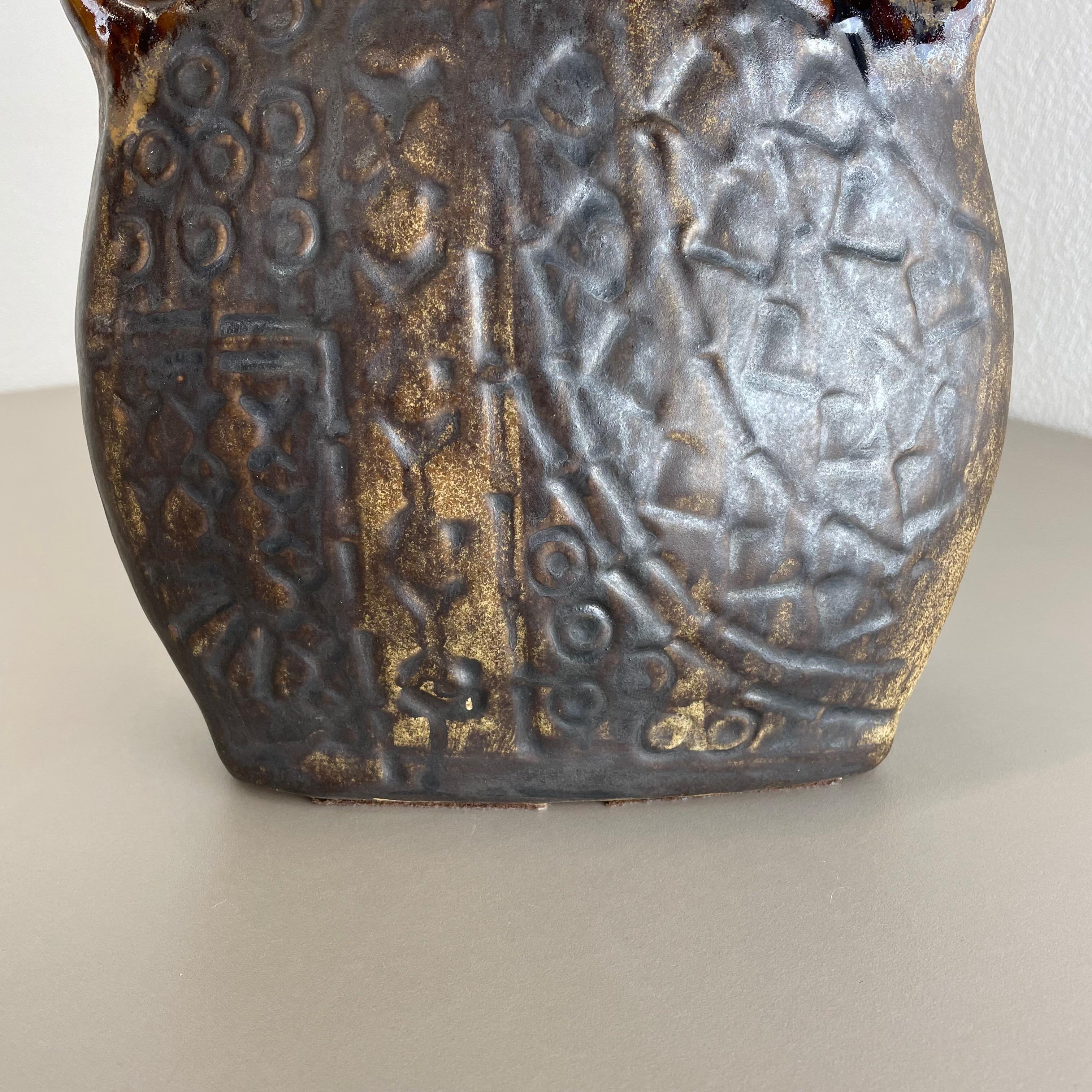 Brutalistische fette Lava-Keramikvase Heinz Siery Carstens Tönnieshof, Deutschland, 1970er Jahre im Angebot 11