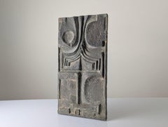 Placa mural brutalista en relieve de fibra de vidrio, años 60