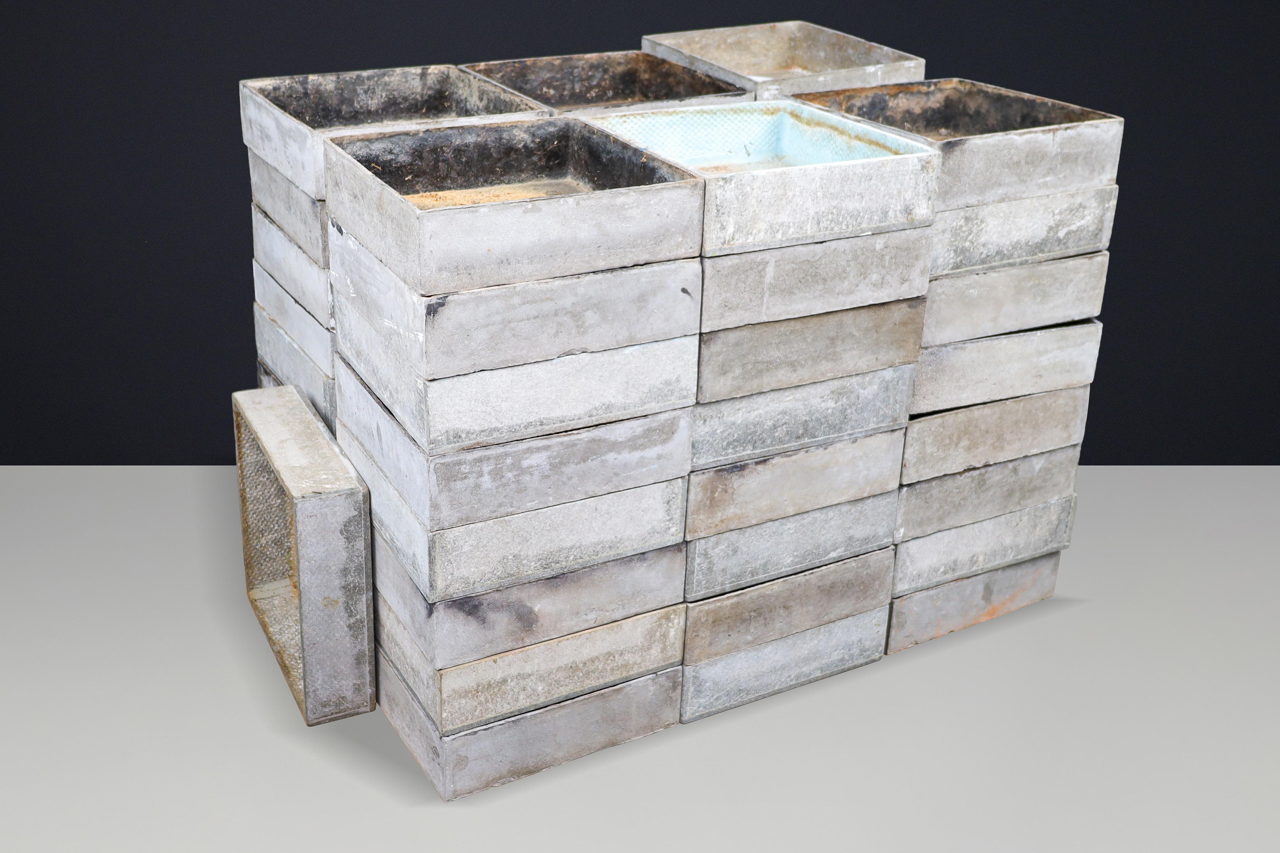 Ciment Jardinières carrées brutalistes en fibres-ciment, Suisse, années 1970, style Willy Guhl en vente