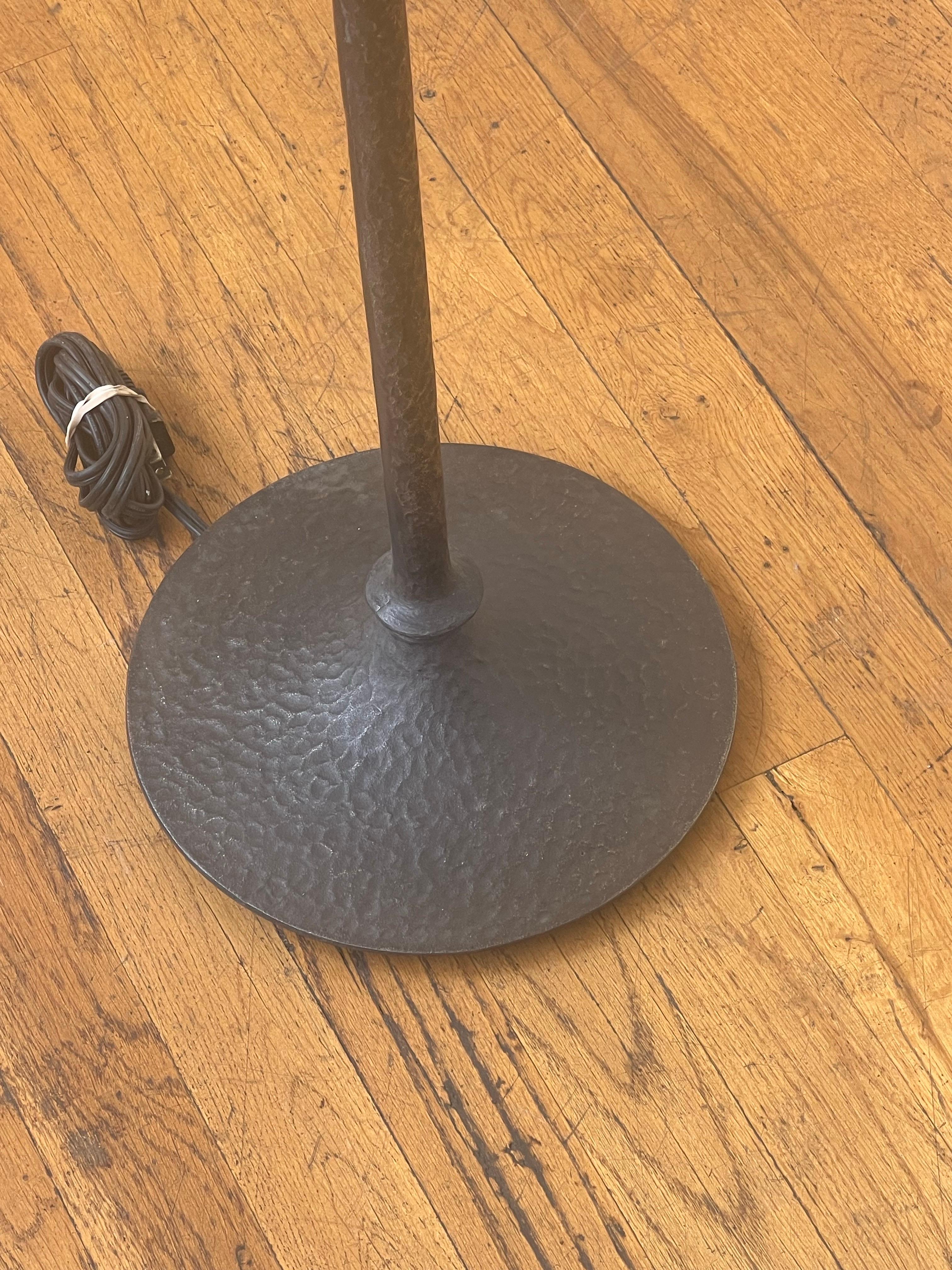 Brutalist Floor Lamp in Hammered Bronze with a Verdigris Finish For Sale 1