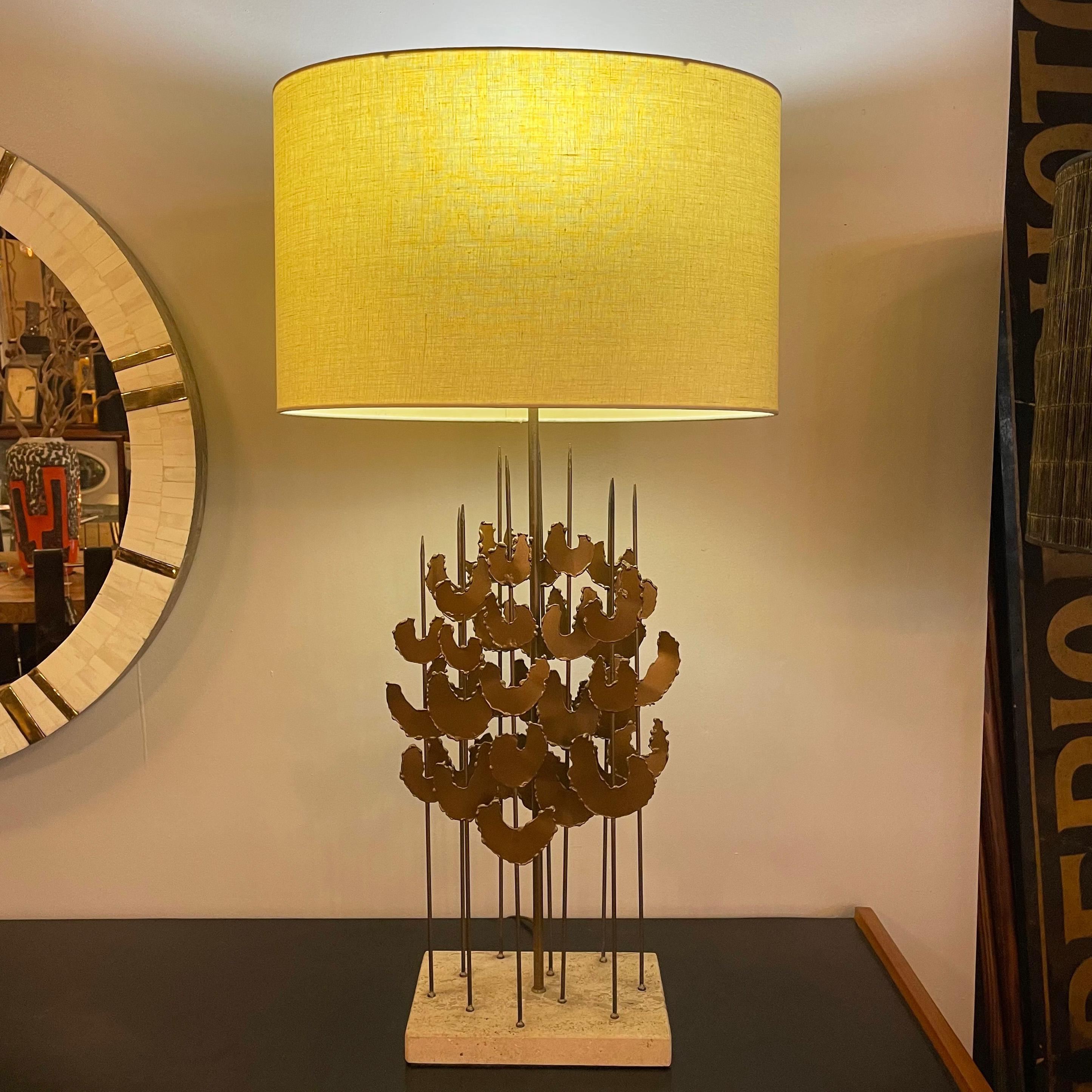 Mid-Century Modern Brutalist Foliate Sculpture Table Lamp in the Style of Curtis Jeré