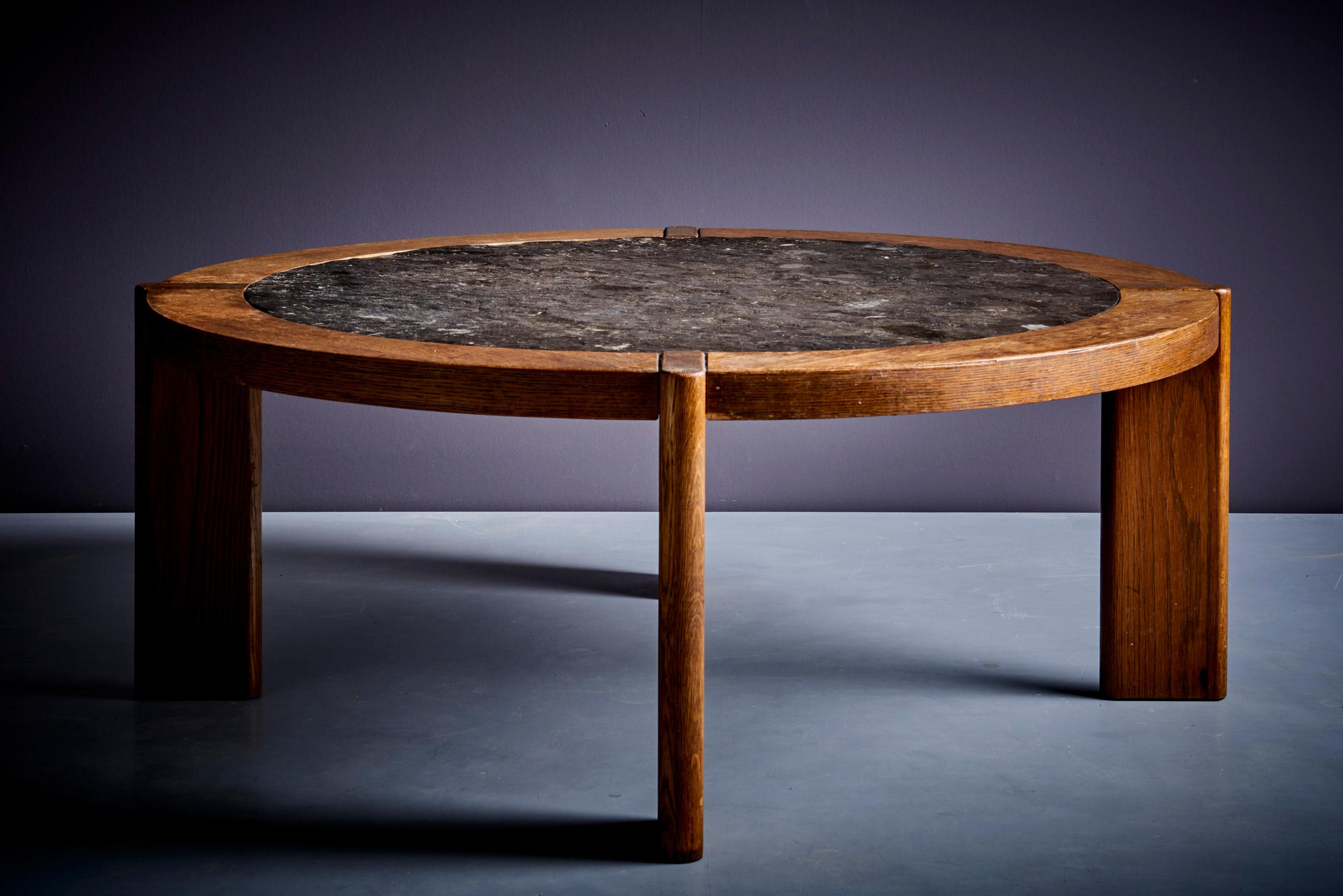 Brutalist French coffee Table with Slate top, 1960 For Sale 4