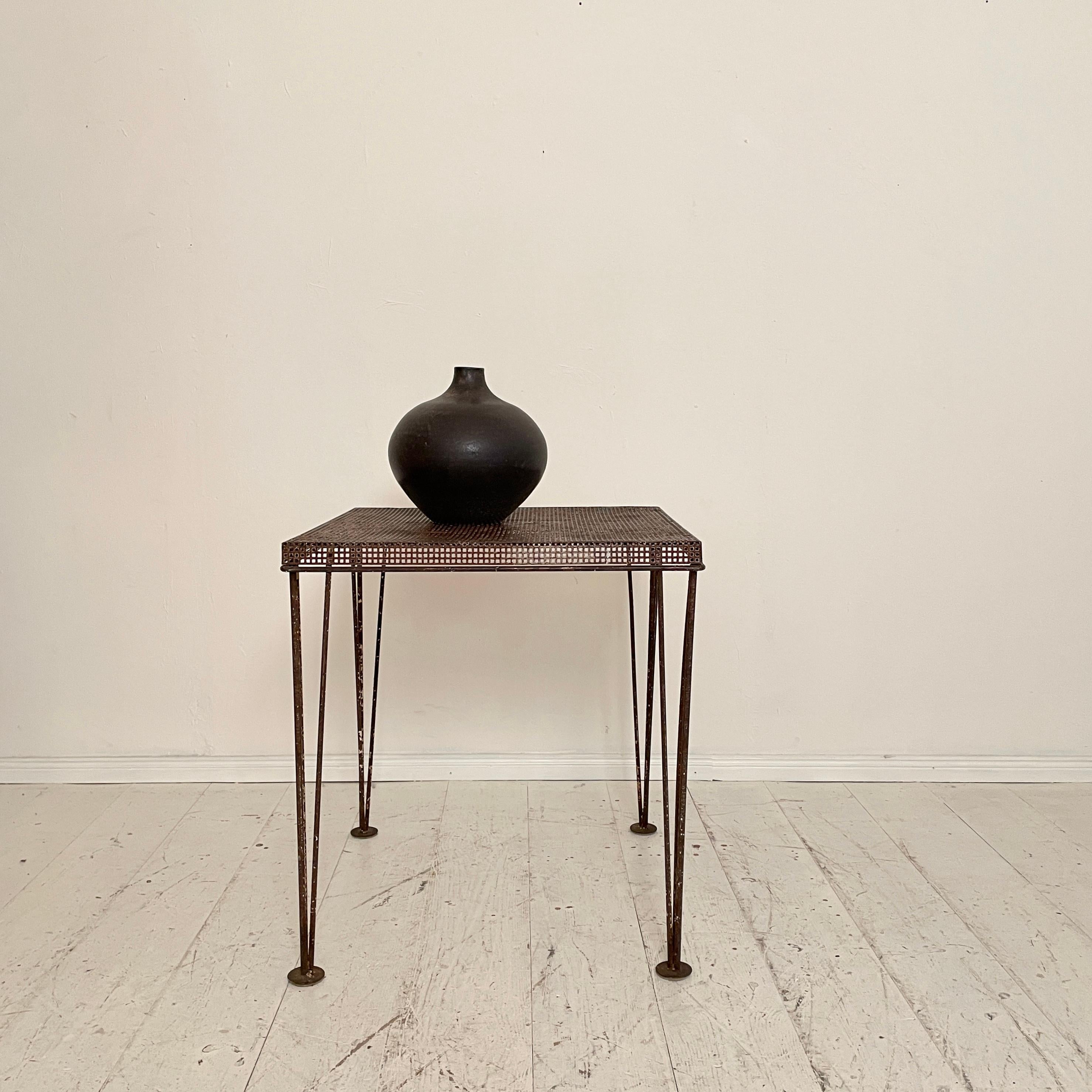Brutalist French Dark Grey Side Table in Iron, 1960 For Sale 4