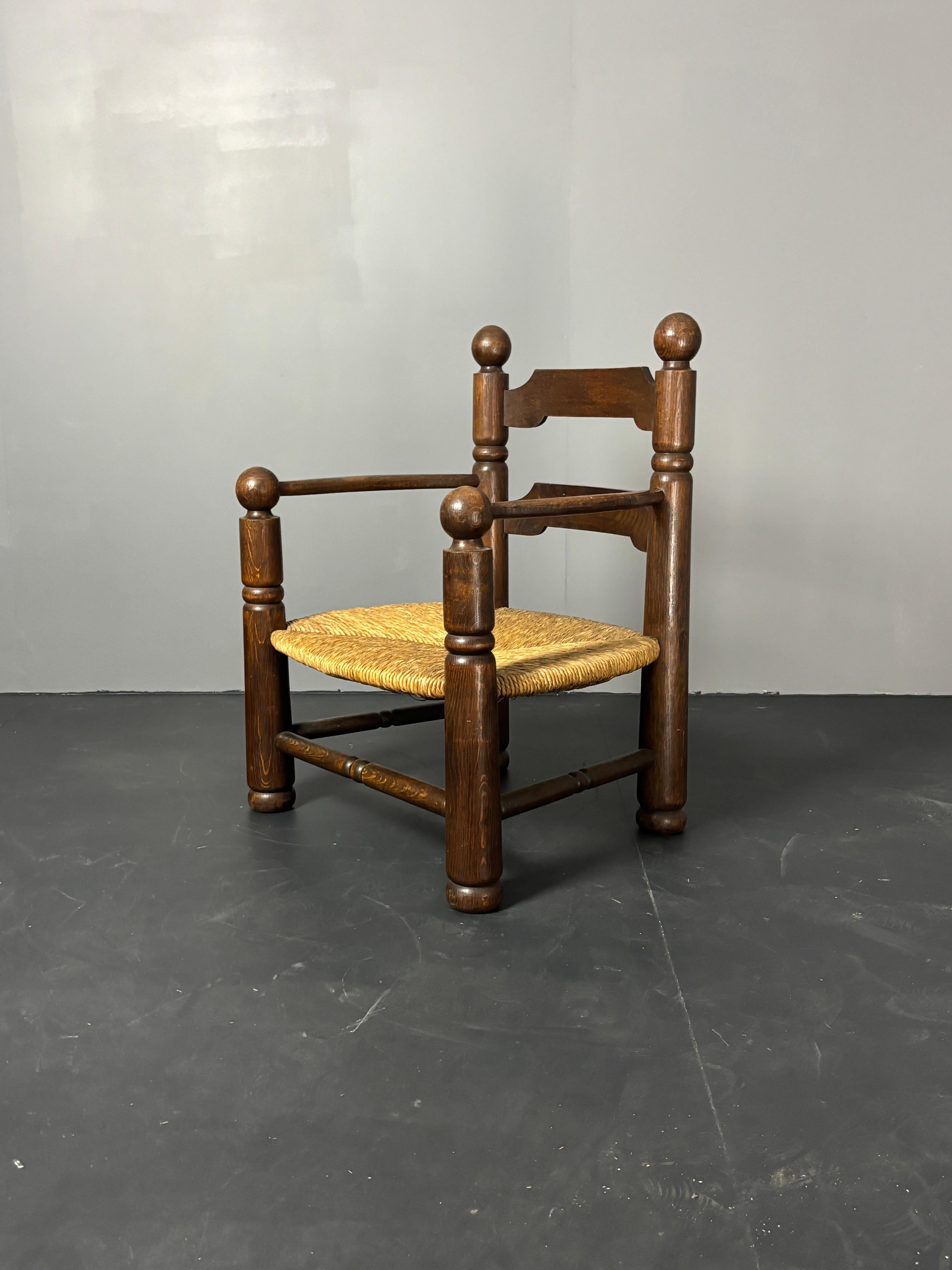 Fauteuil d'appoint en chêne jonc brutaliste français par Charles Dudouyt ca 1940s en vente 7