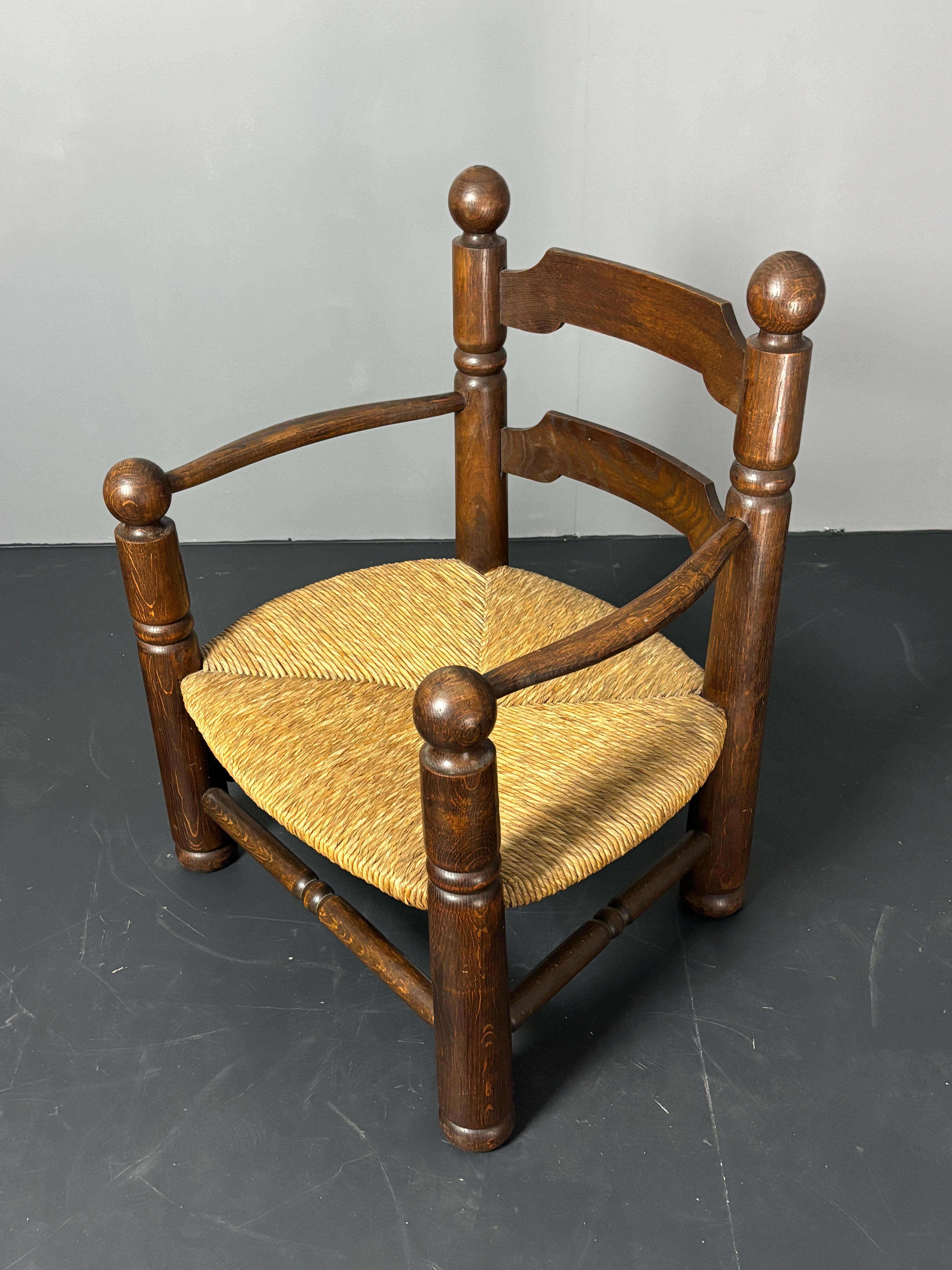 Fauteuil d'appoint en chêne jonc brutaliste français par Charles Dudouyt ca 1940s en vente 8