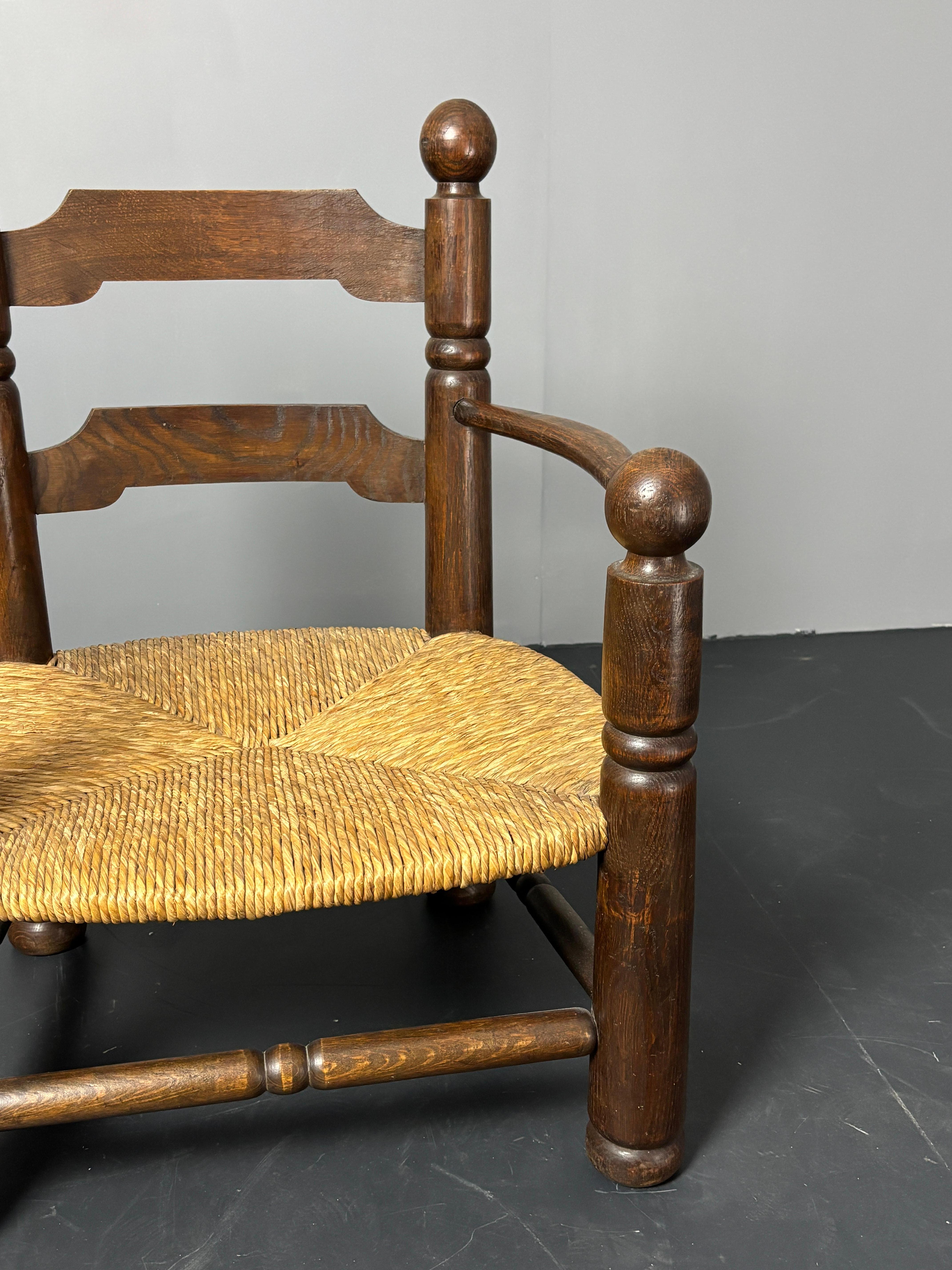 Fauteuil d'appoint en chêne jonc brutaliste français par Charles Dudouyt ca 1940s en vente 9